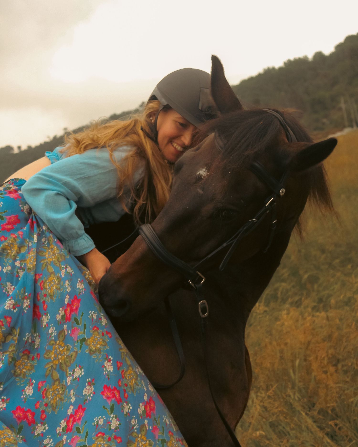 photo d'une femme et son cheval