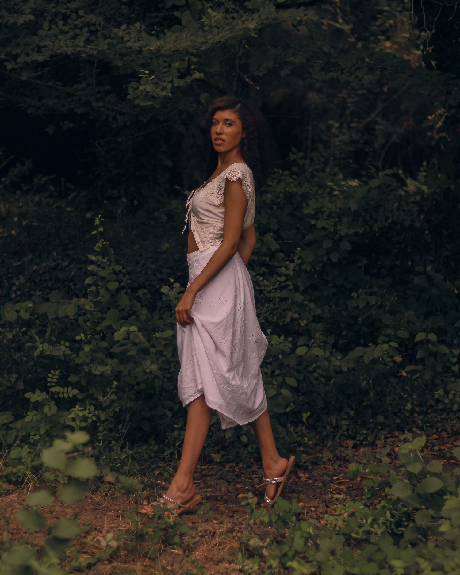photoshoot d'une femme dans les hauteurs de nice