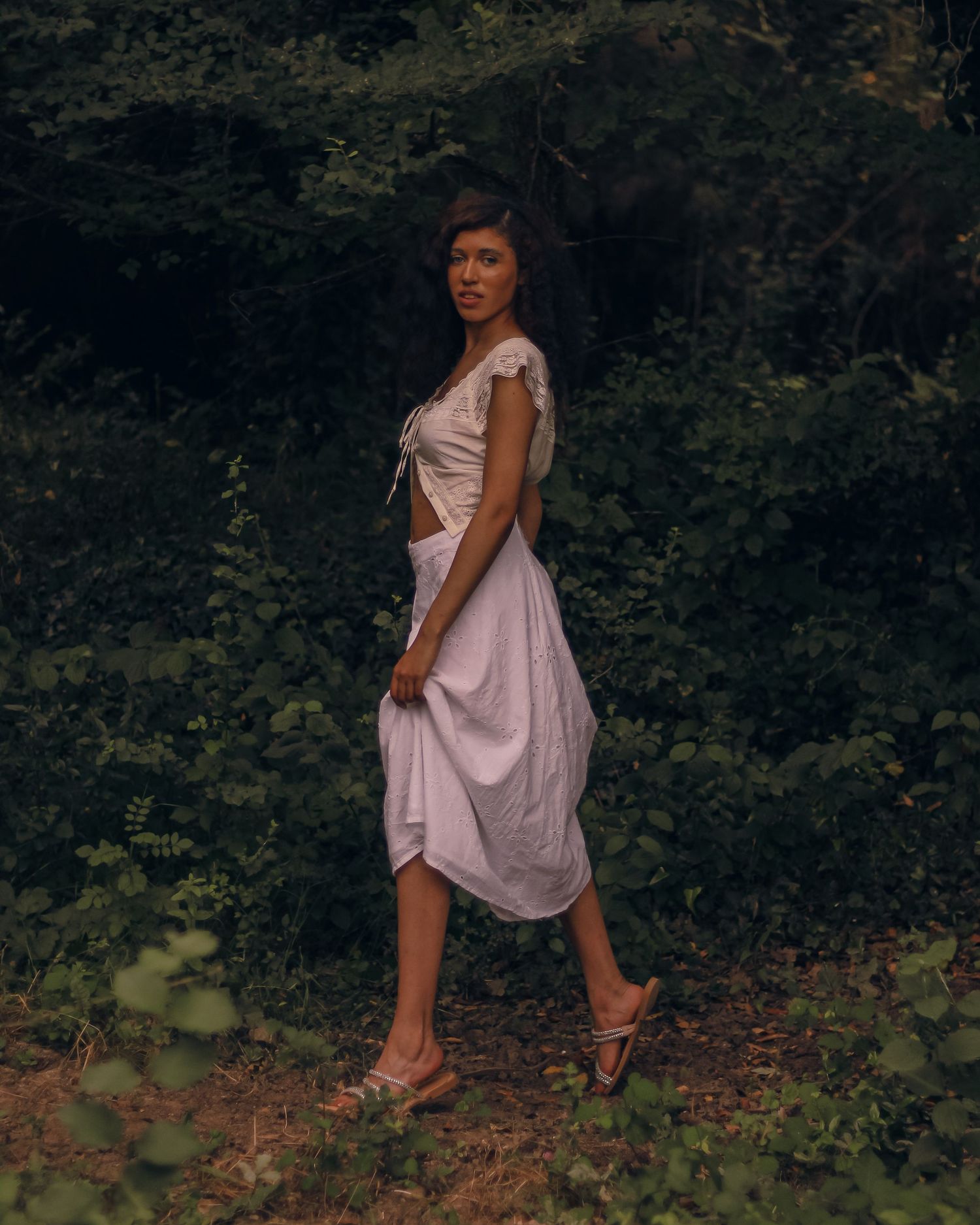 photoshoot d'une femme dans les hauteurs de nice
