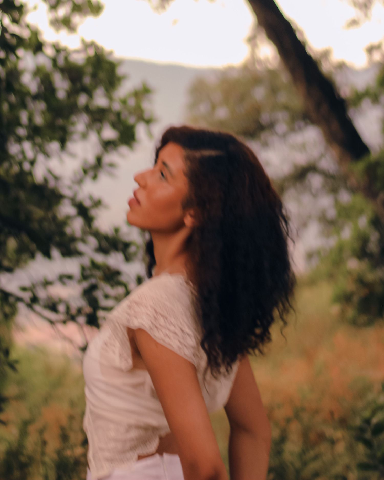 photoshoot d'une femme dans les hauteurs de nice