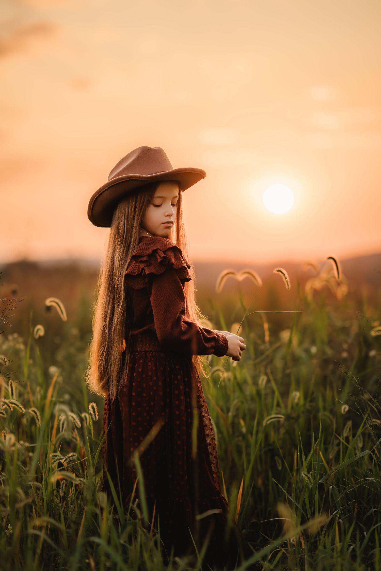 Amanda G. White Fine Art children's sunset photography session in Berks county, Pennsylvania.