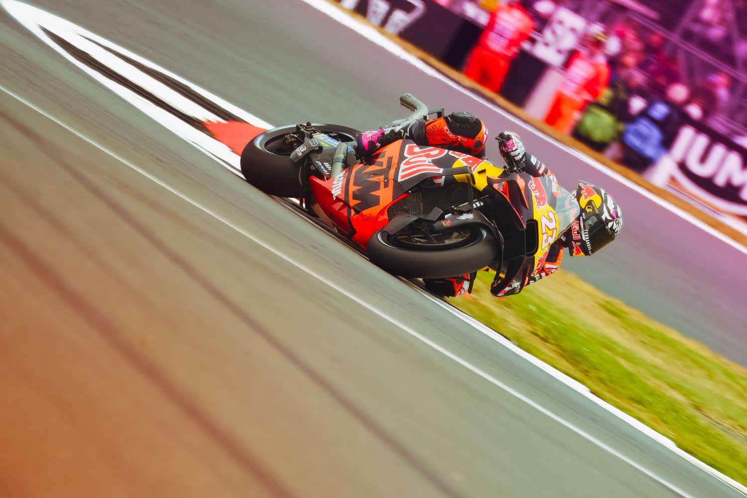 Enea Bastianini navigates a challenging turn on the racetrack during British MotoGP.