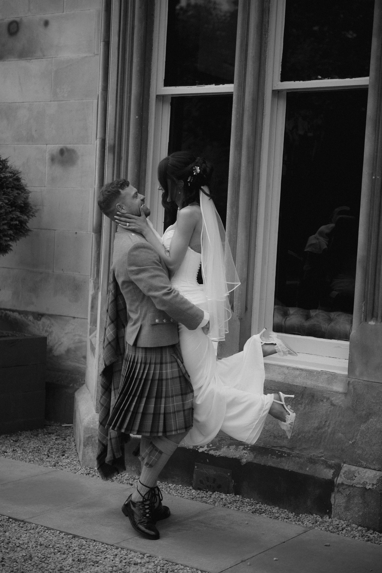 Wedding photographer Scotland Kamila Pickles