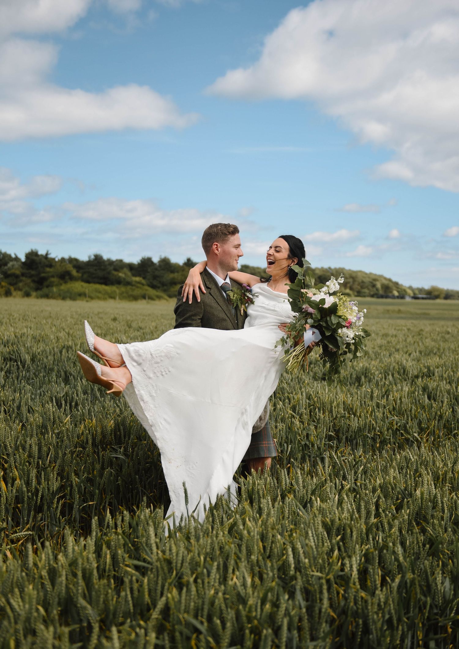 Documentary Editorial Wedding Photographer based in Scotland, Dundee, Edinburgh, Glasgow,
Rhynd Wedding