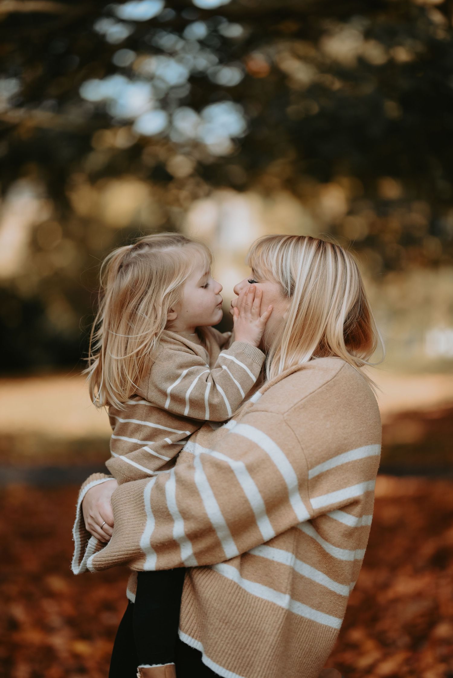 Family and Wedding Photographer Based in Scotland Dundee
Affordable, relaxed and heartfelt photography with a personal touch
