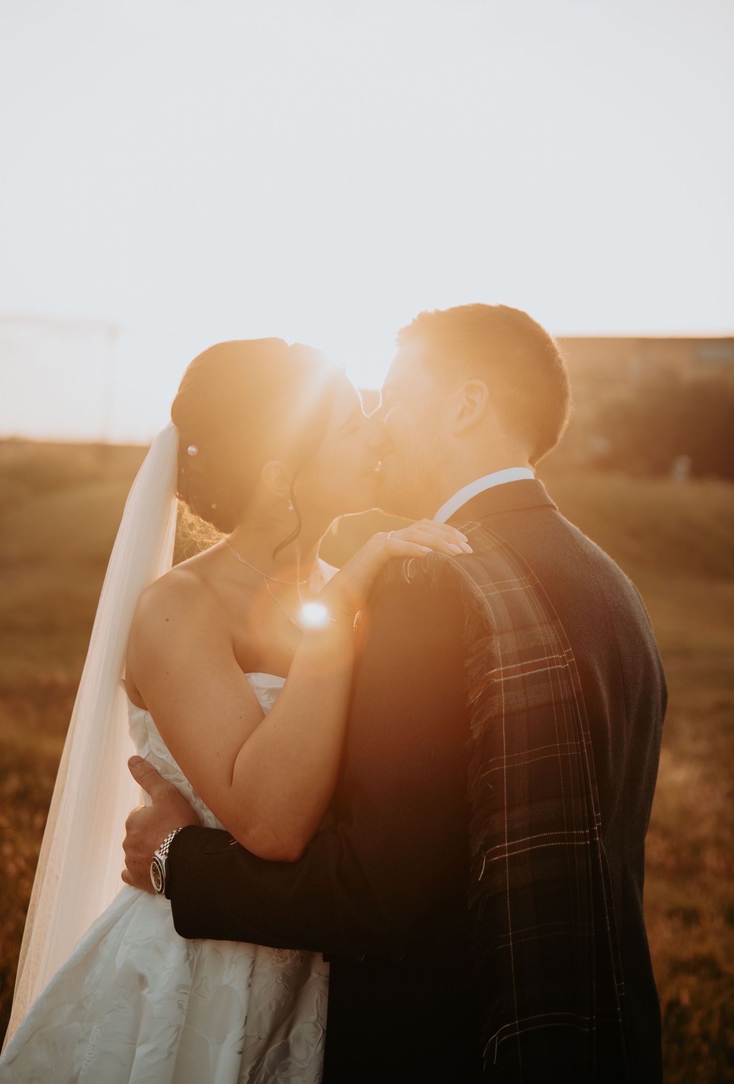 Family and Wedding Photographer Based in Scotland Dundee
Affordable, relaxed and heartfelt photography with a personal touch