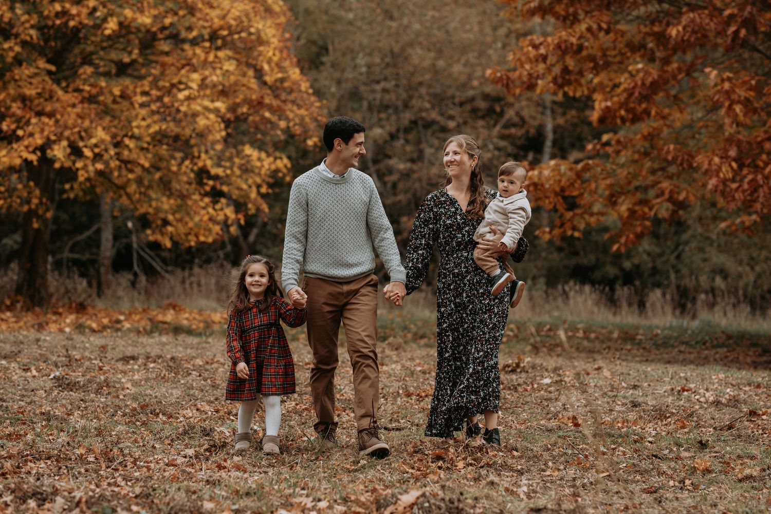 Documentary Editorial Wedding Photographer based in Scotland, Dundee, Edinburgh, Glasgow