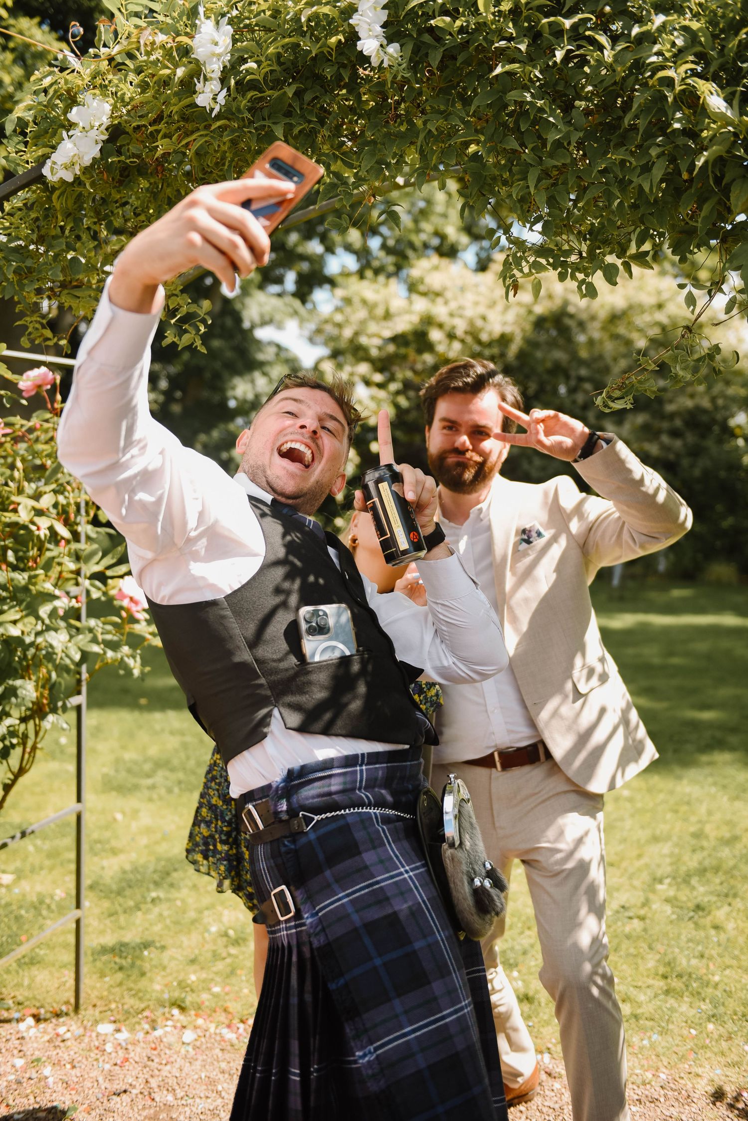 Documentary Editorial Wedding Photographer based in Scotland, Dundee, Edinburgh, Glasgow,
Rhynd Wedding