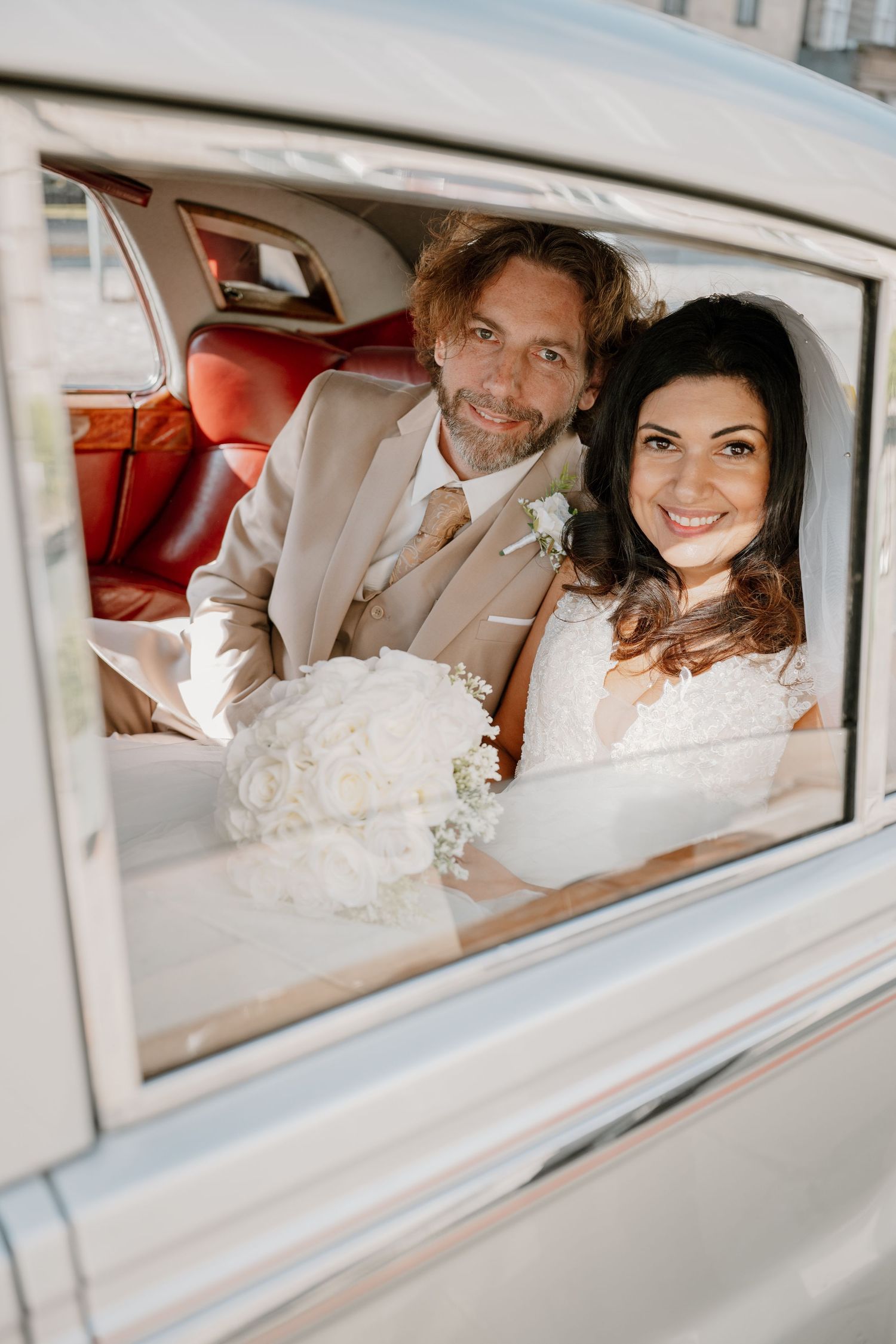 Documentary Editorial Wedding Photographer based in Scotland, Dundee, Edinburgh, Glasgow
Edinburgh City Chambers Wedding