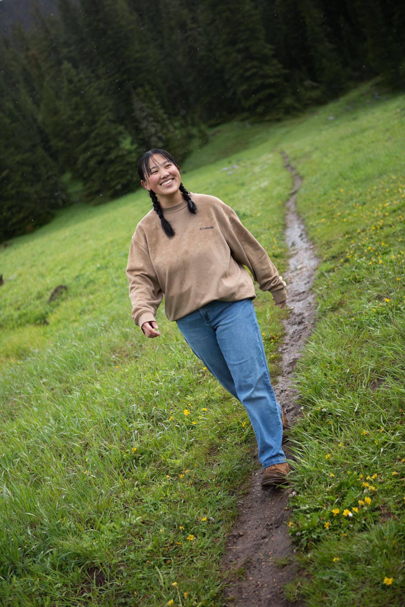 A Bozeman Montana Senior walks down a path.