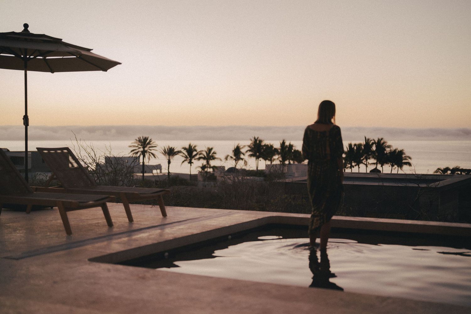 Luxury real estate photography, Los Cabos properties, ocean view homes, beachfront villas, modern architecture, high-end listings, resorts