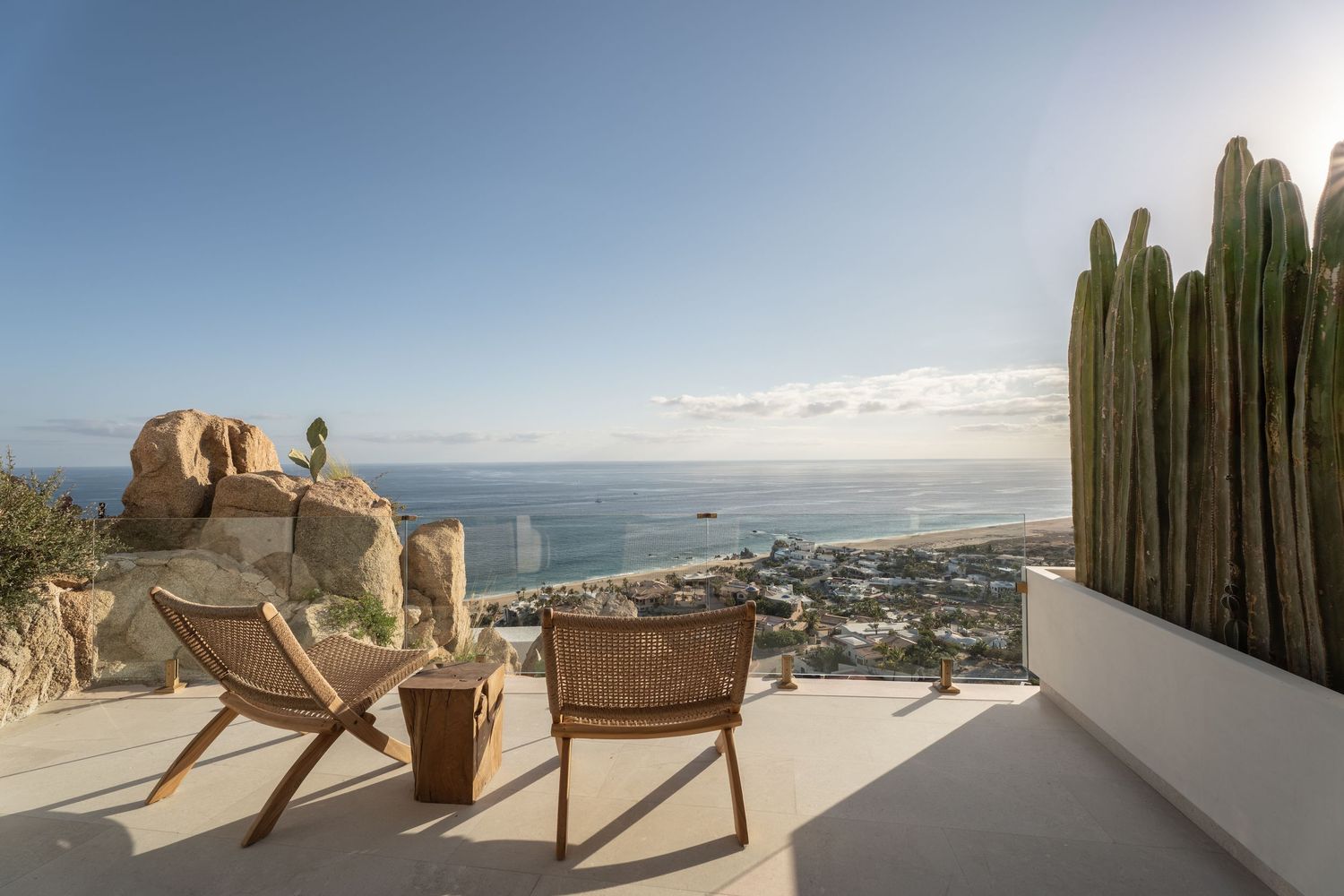 Luxury real estate photography, Los Cabos properties, ocean view homes, beachfront villas, modern architecture, high-end listings, resorts