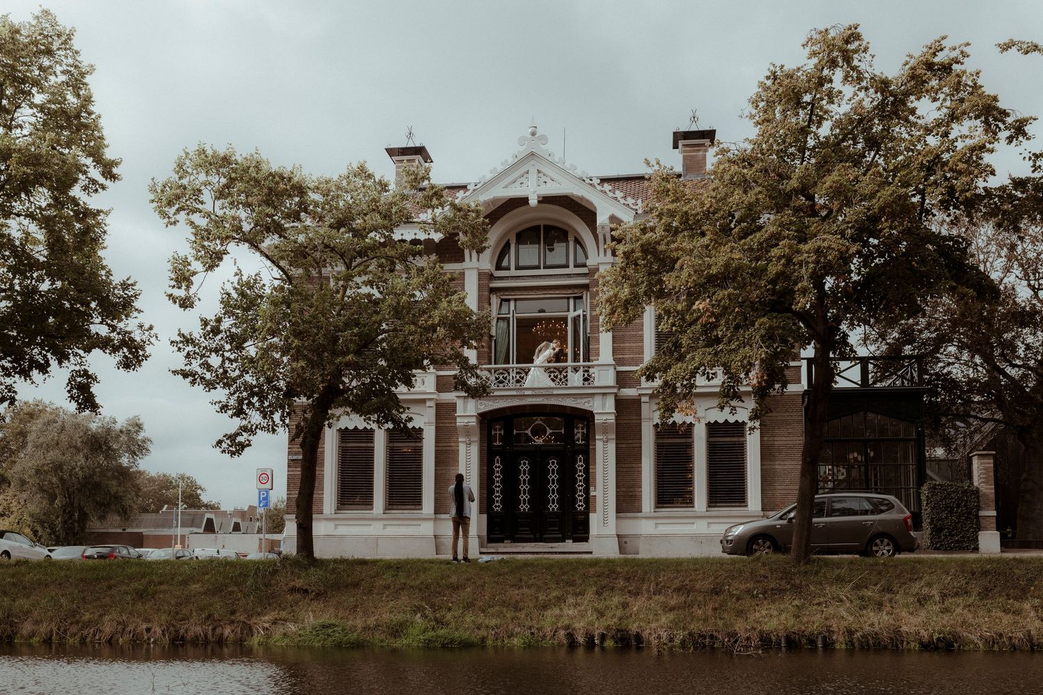 Romantische trouwfotograaf met natuurlijke en spontane stijl door trouwfotograaf Rochelli’s Fotografie