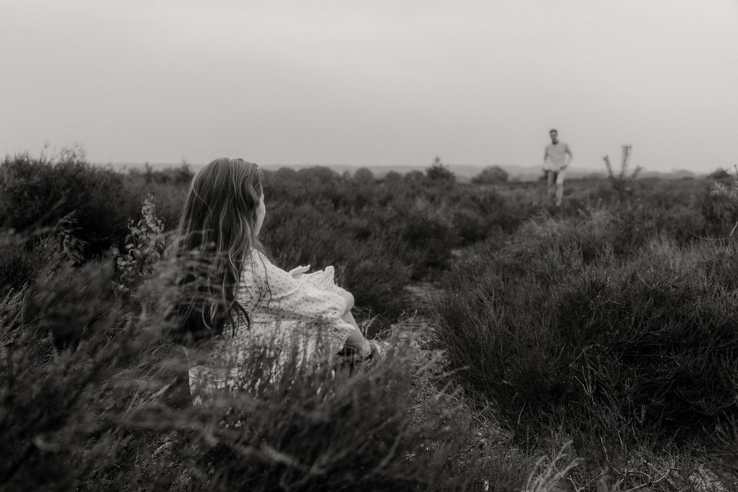 pre wedding shoot Nederland romantisch koppel buiten