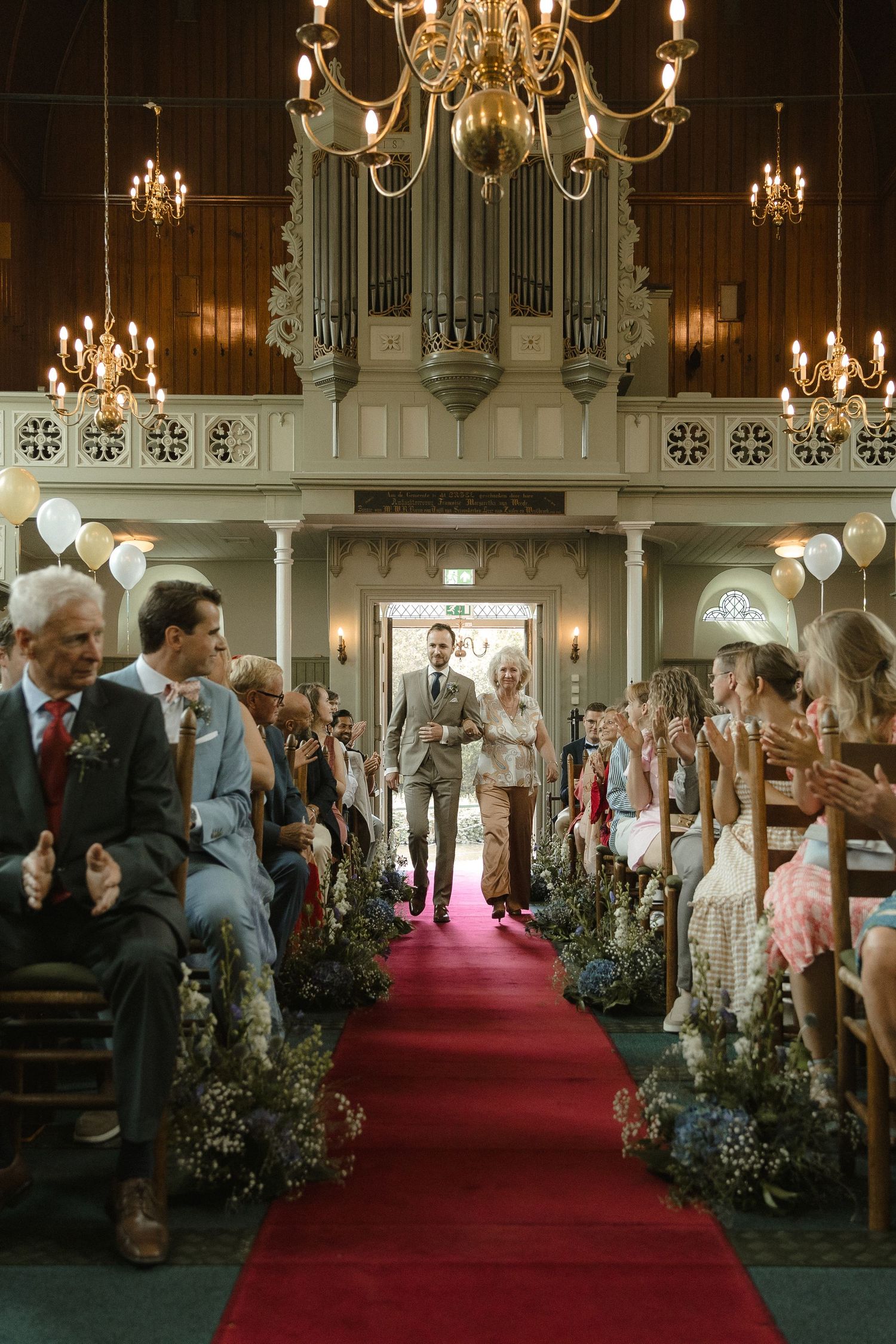 Professionele trouwfotograaf Almelo voor tijdloze trouwreportages vol liefde en sfeer gemaakt door Rochelli's fotografie