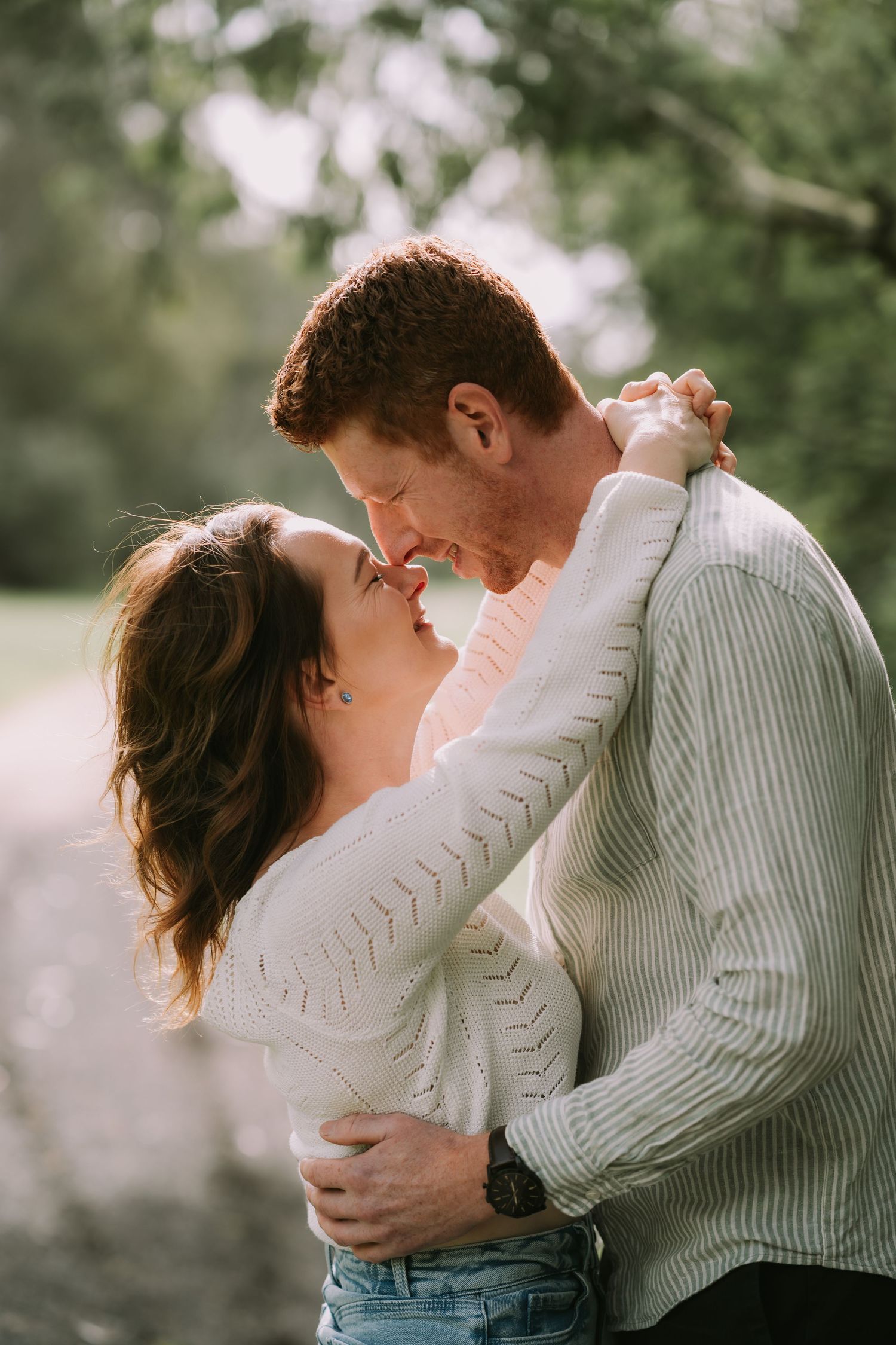 Celebrate love in one of Victoria’s most scenic coastal destinations with casual and proposal photography in Geelong.