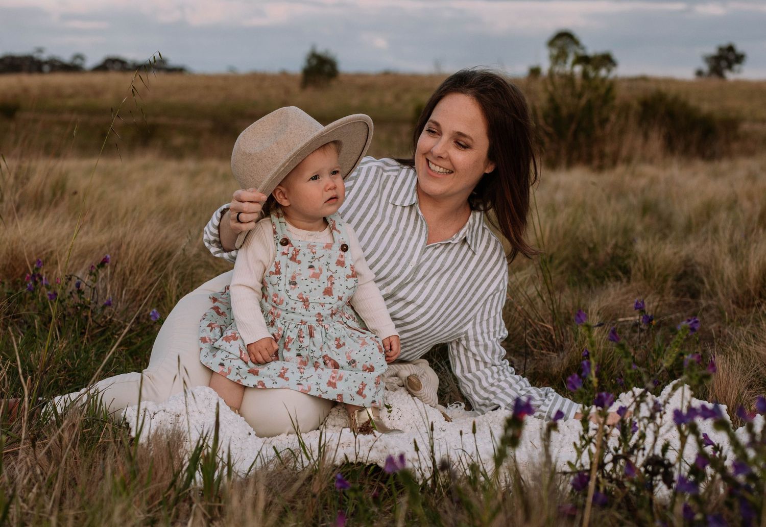 mum and child enjoying a moment