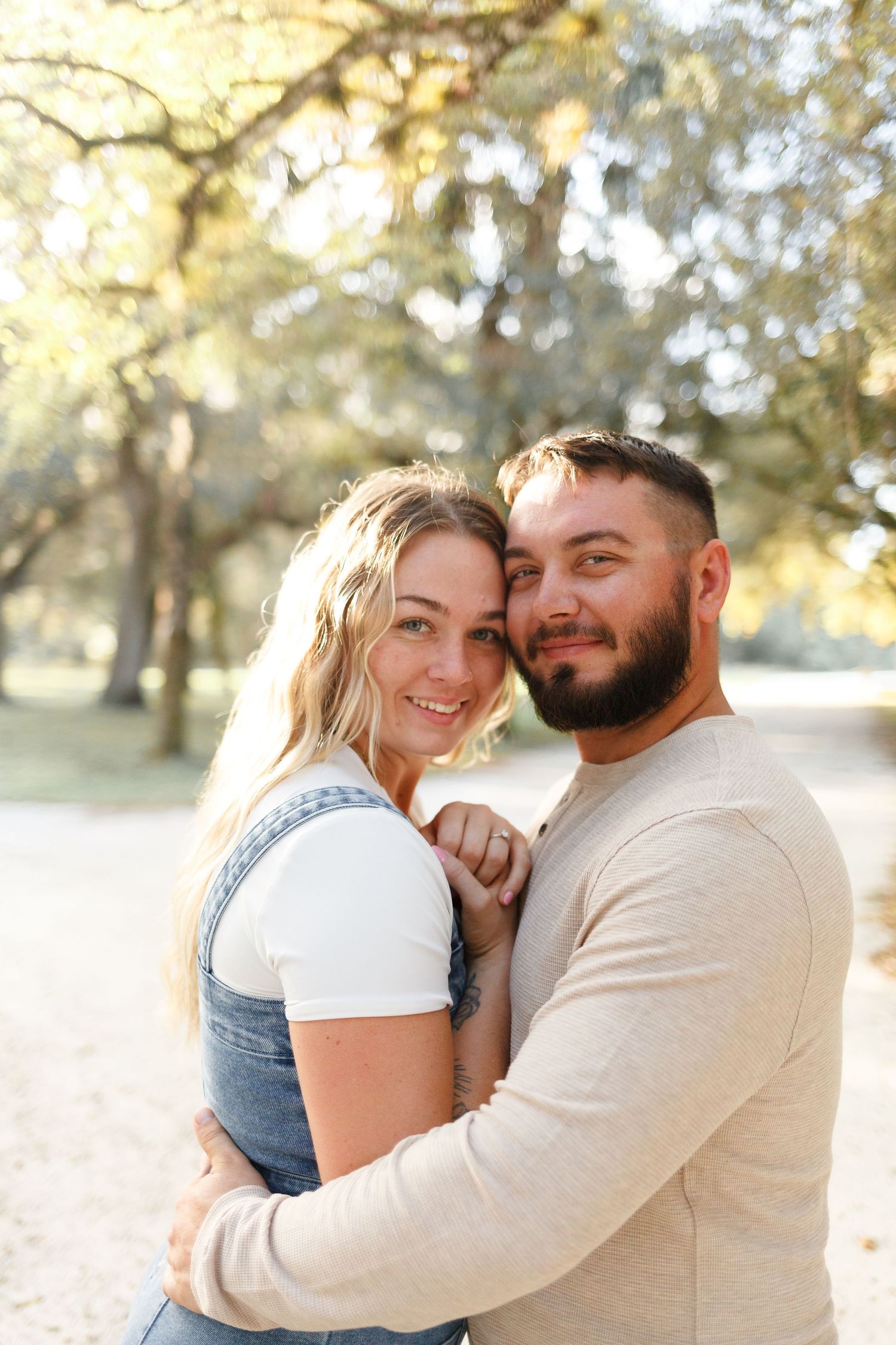 Engagment photos riverbend jupiter open field engagement photoshoot