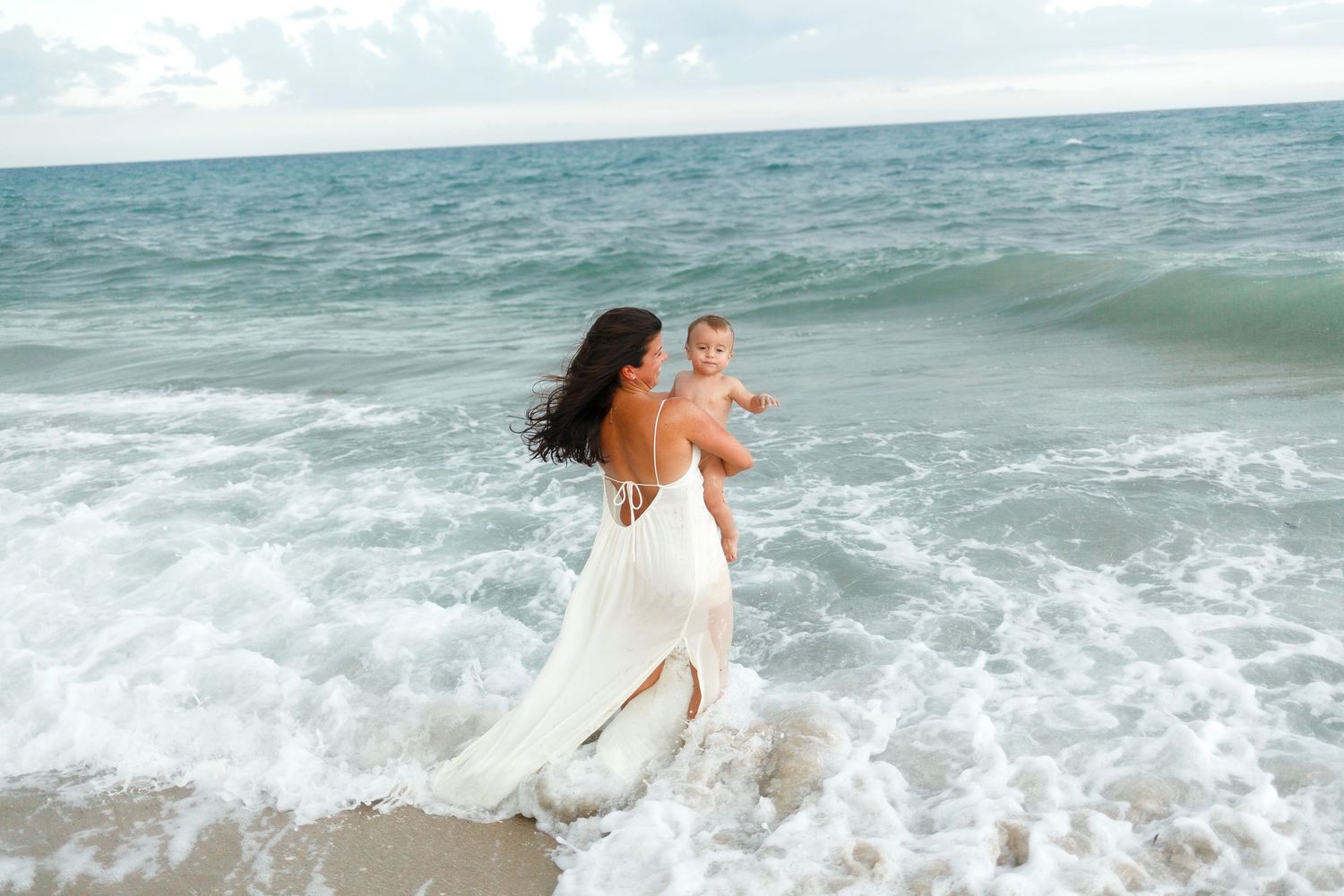 Beach family photoshoot. Palm beach family photographer. Mommy and me photoshoot. Beach family photographer.