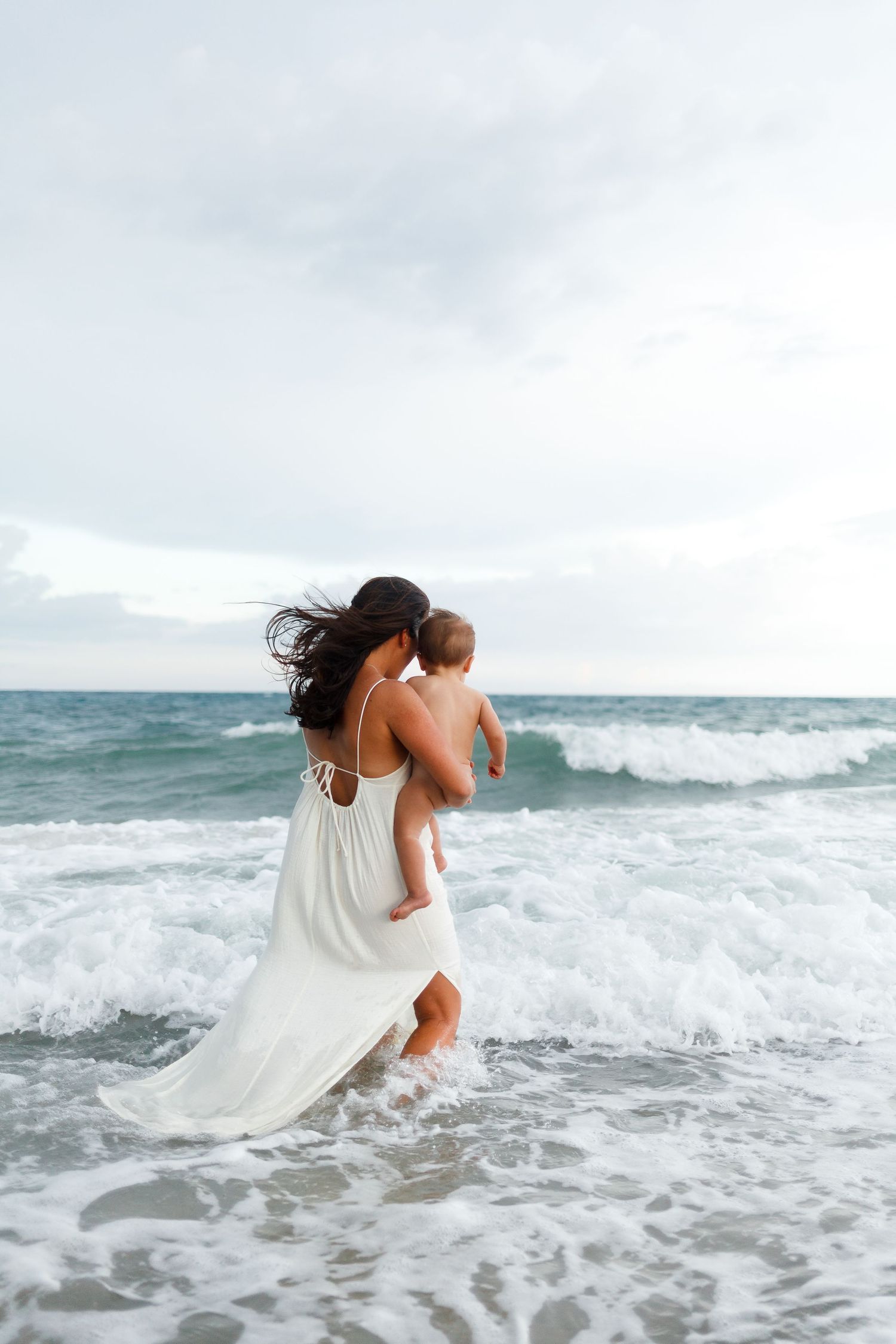 Beach family photoshoot. Palm beach family photographer. Mommy and me photoshoot. Beach family photographer.