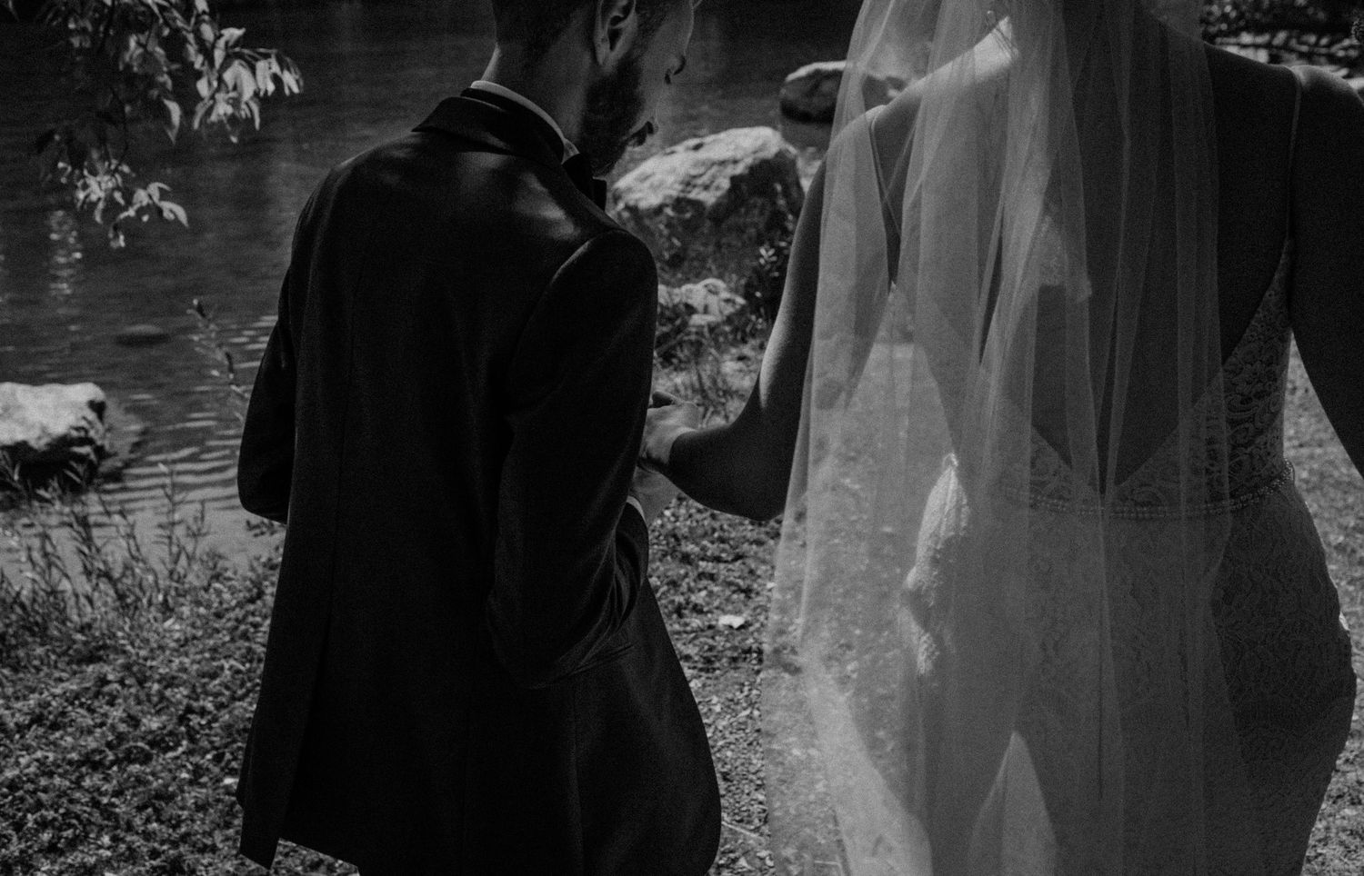 Vancouver Island Elopement Photographer Scavenger Hunt