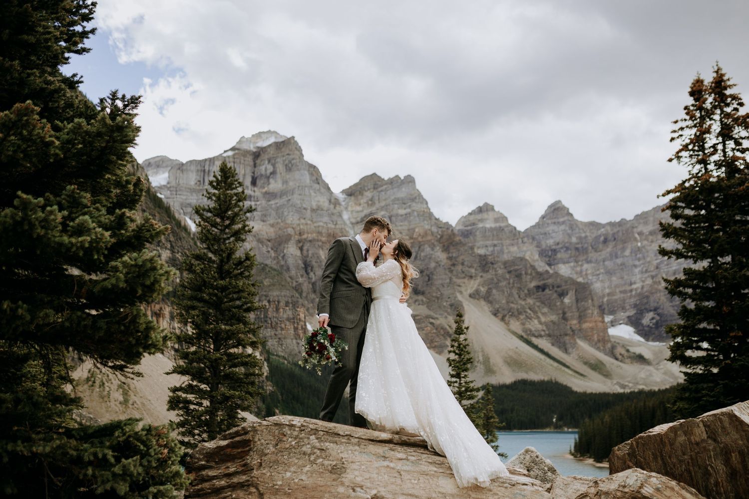 Vancouver Island Elopement Photographer Scavenger Hunt