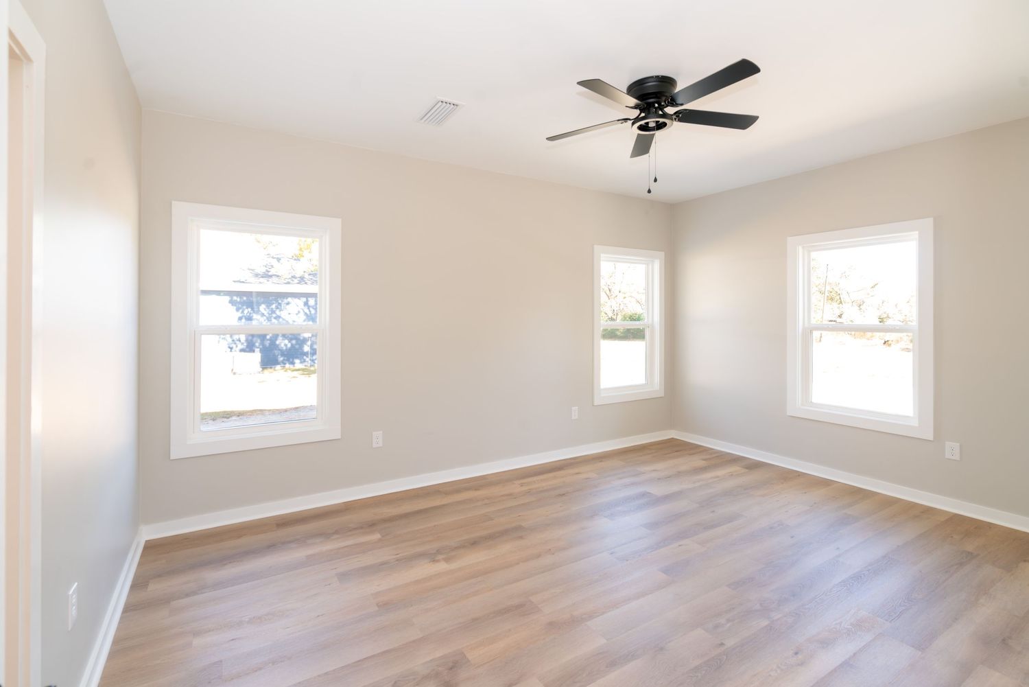 Natural light in bedroom near Fort Rucker.