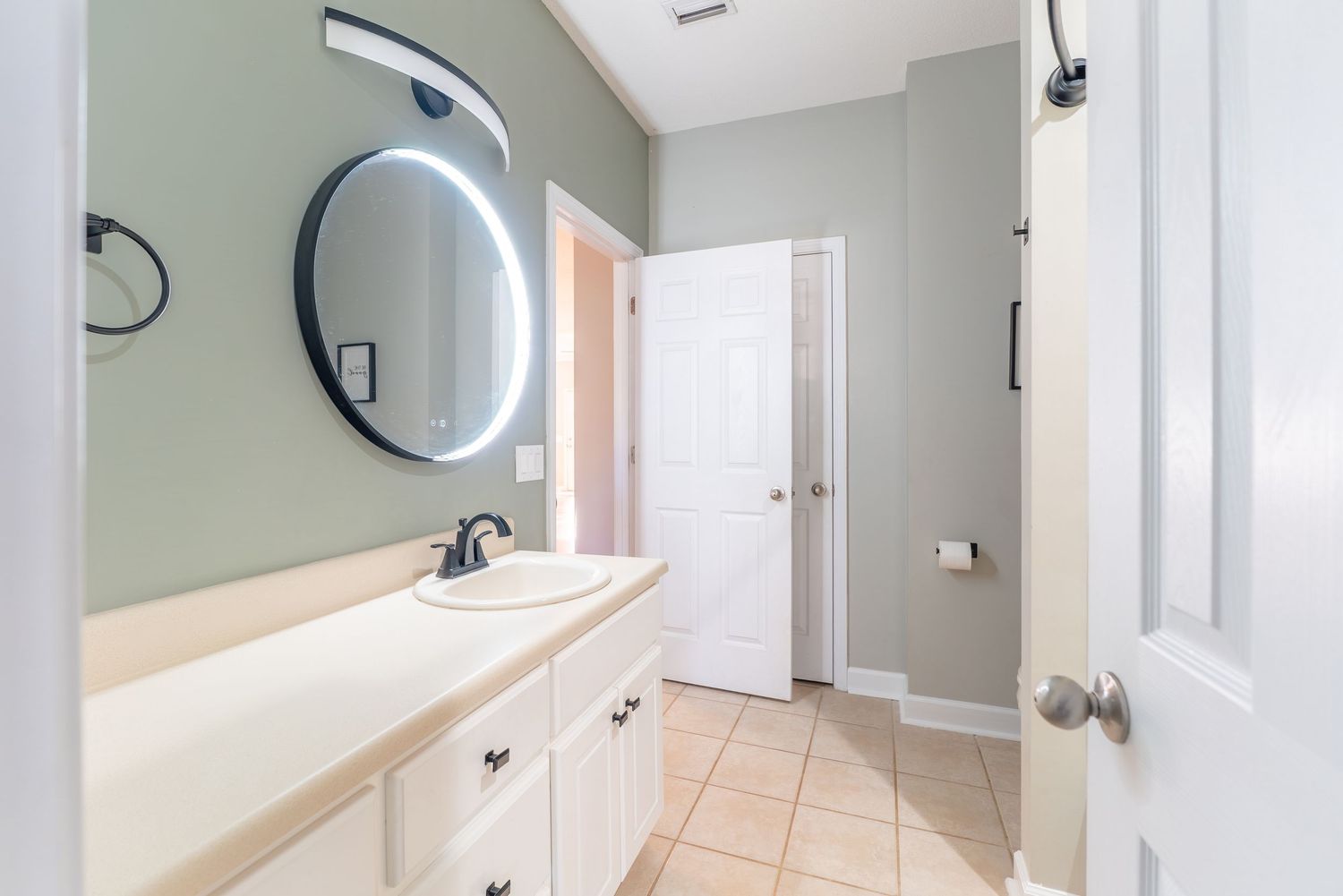 Lighted mirror in Dothan.