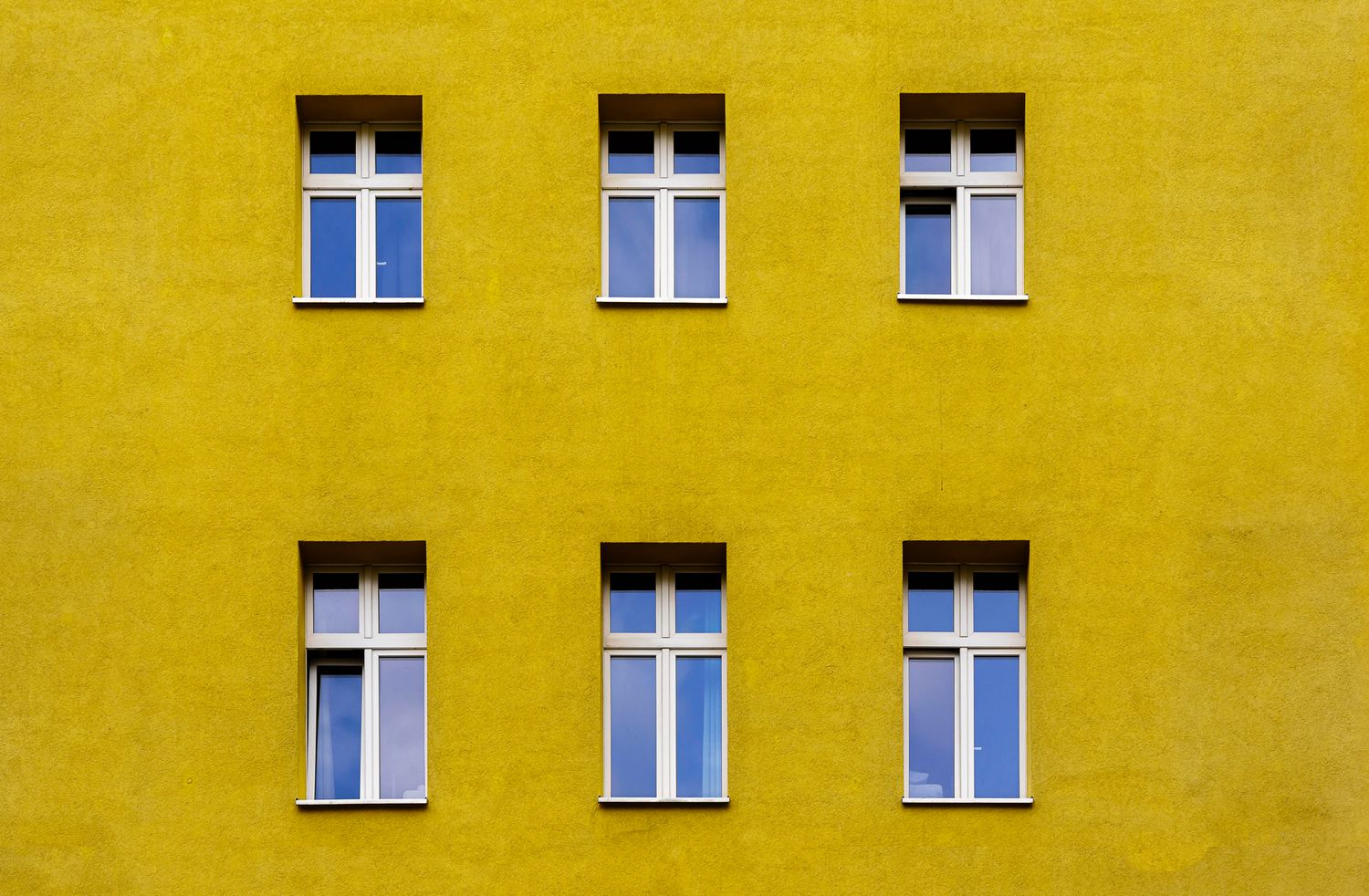 Frontal of a building in Germany.