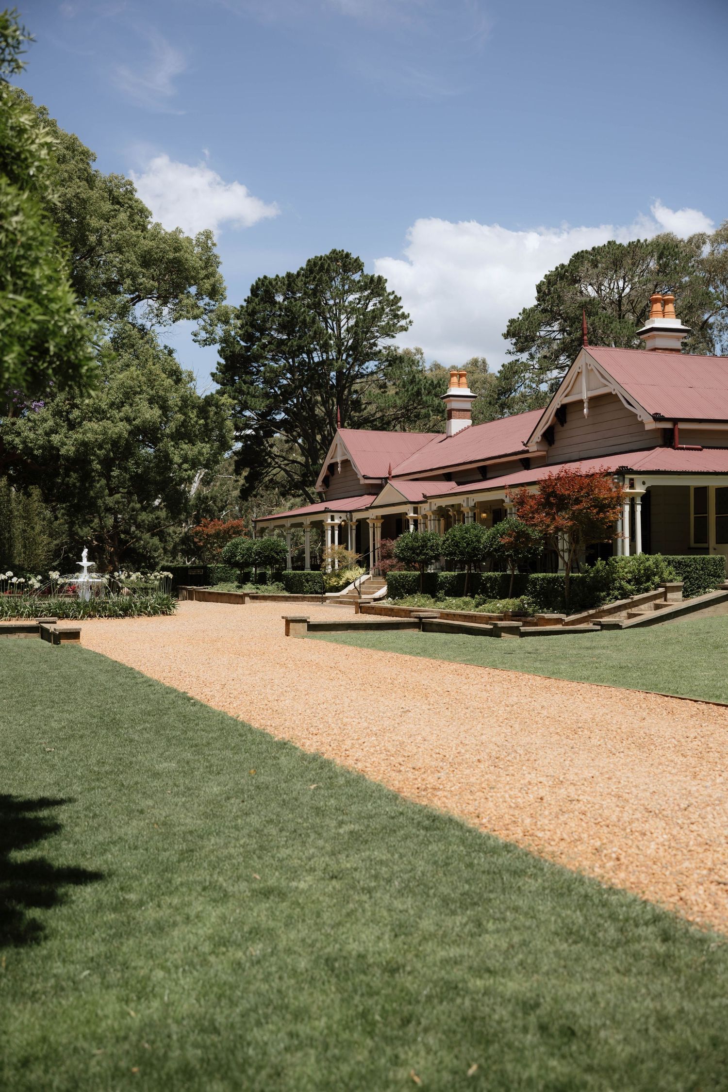 Gabbinbar homestead Toowoomba wedding,  fine art editorial wedding QLD Destination wedding vendor , wedding photographer , Australian