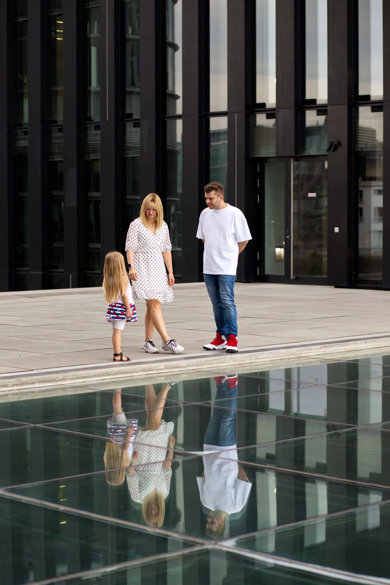 Familienportrait-Familienfotograf-Duesseldorf-Langenfeld-kreativ-authentisch