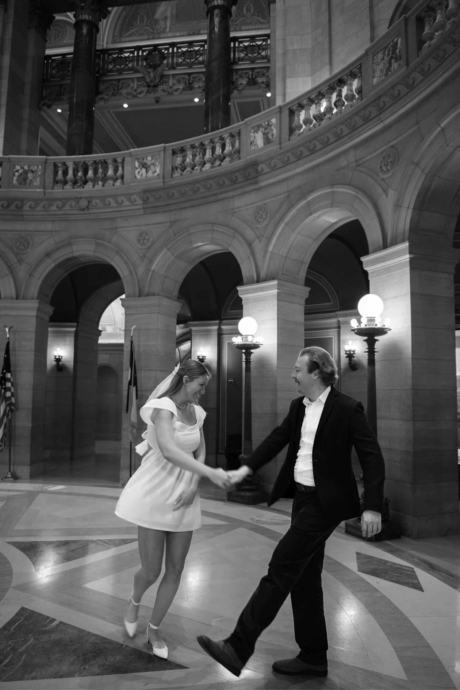 engagement photos inside minnesota state capitol