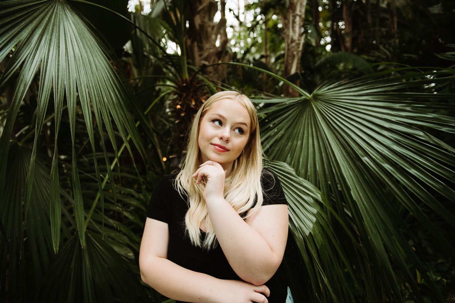 high school senior girl pictures in como conservatory