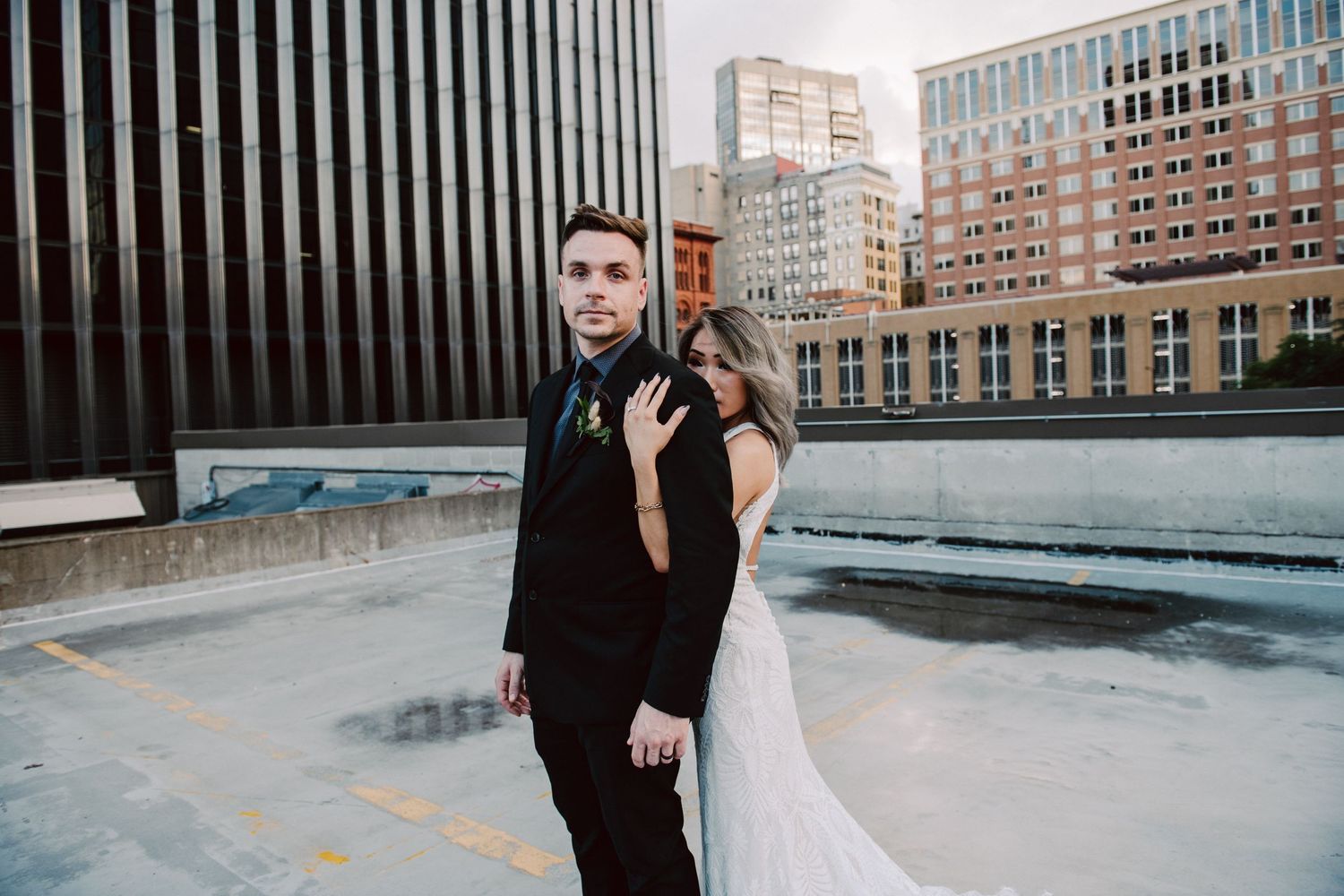 minnesota wedding portraits on rooftop