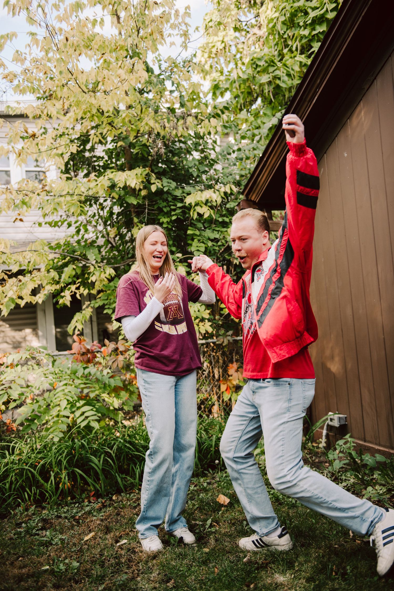 minnesota backyard engagement photos