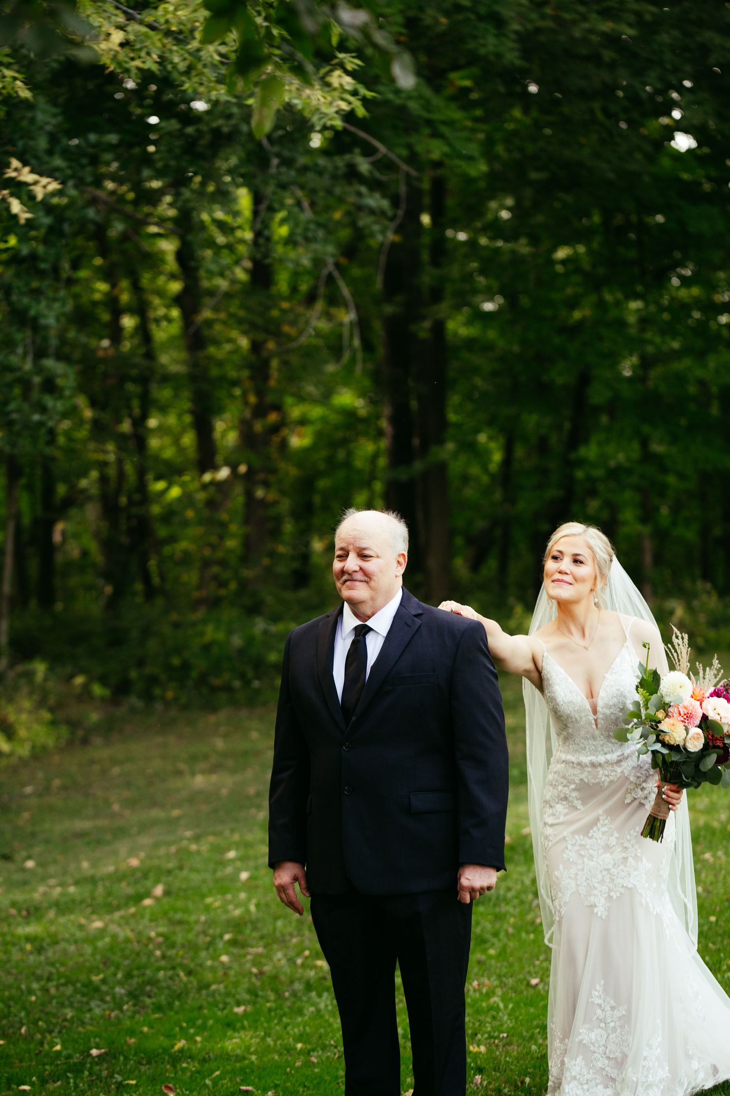 bride and father first look
