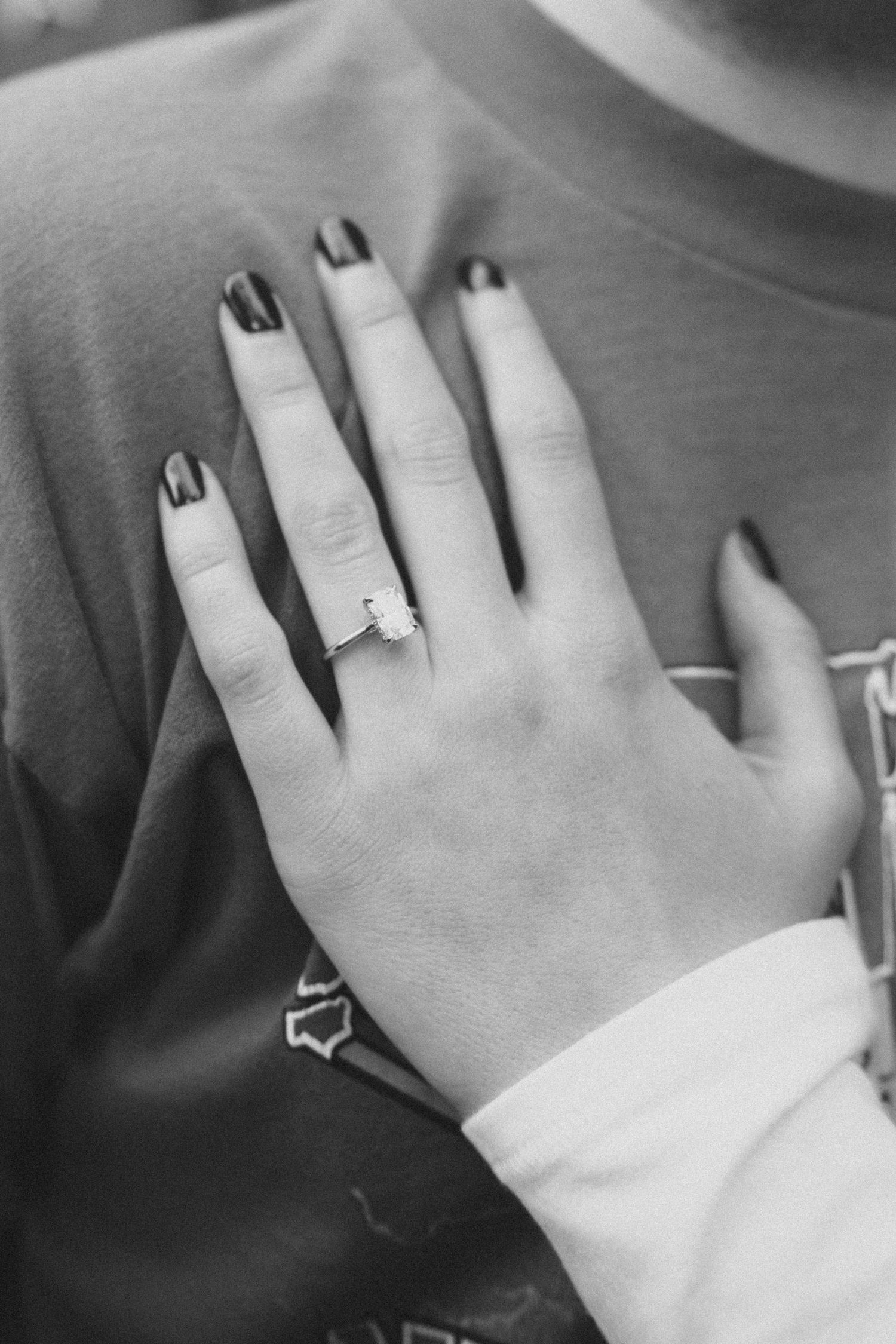 minnesota backyard engagement photos