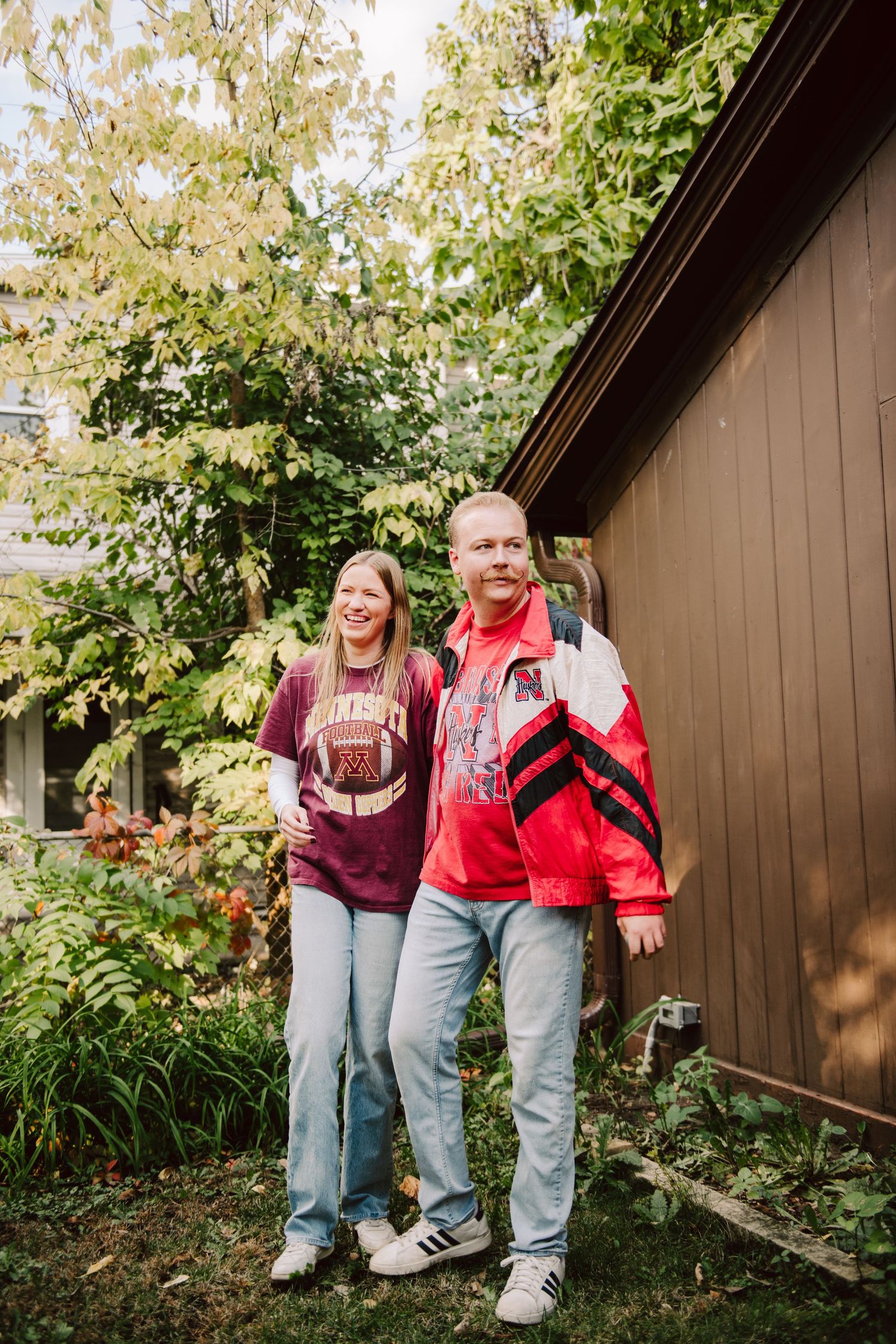 minnesota backyard engagement photos