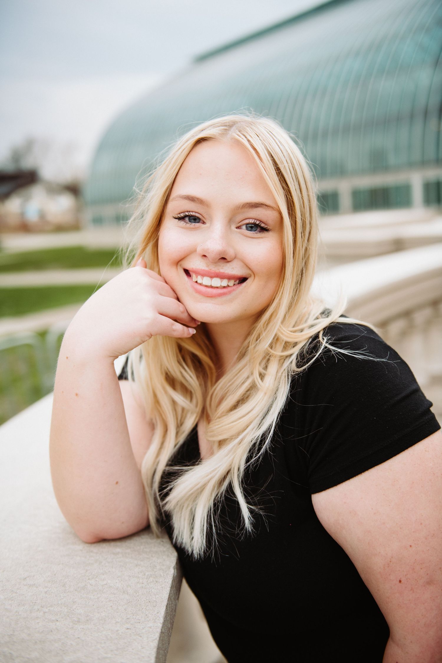 high school senior girl pictures in como conservatory