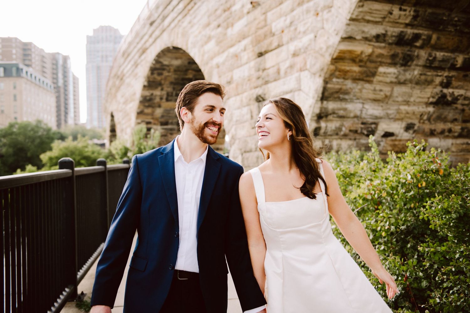 engagement pictures in minneapolis at gold medal park