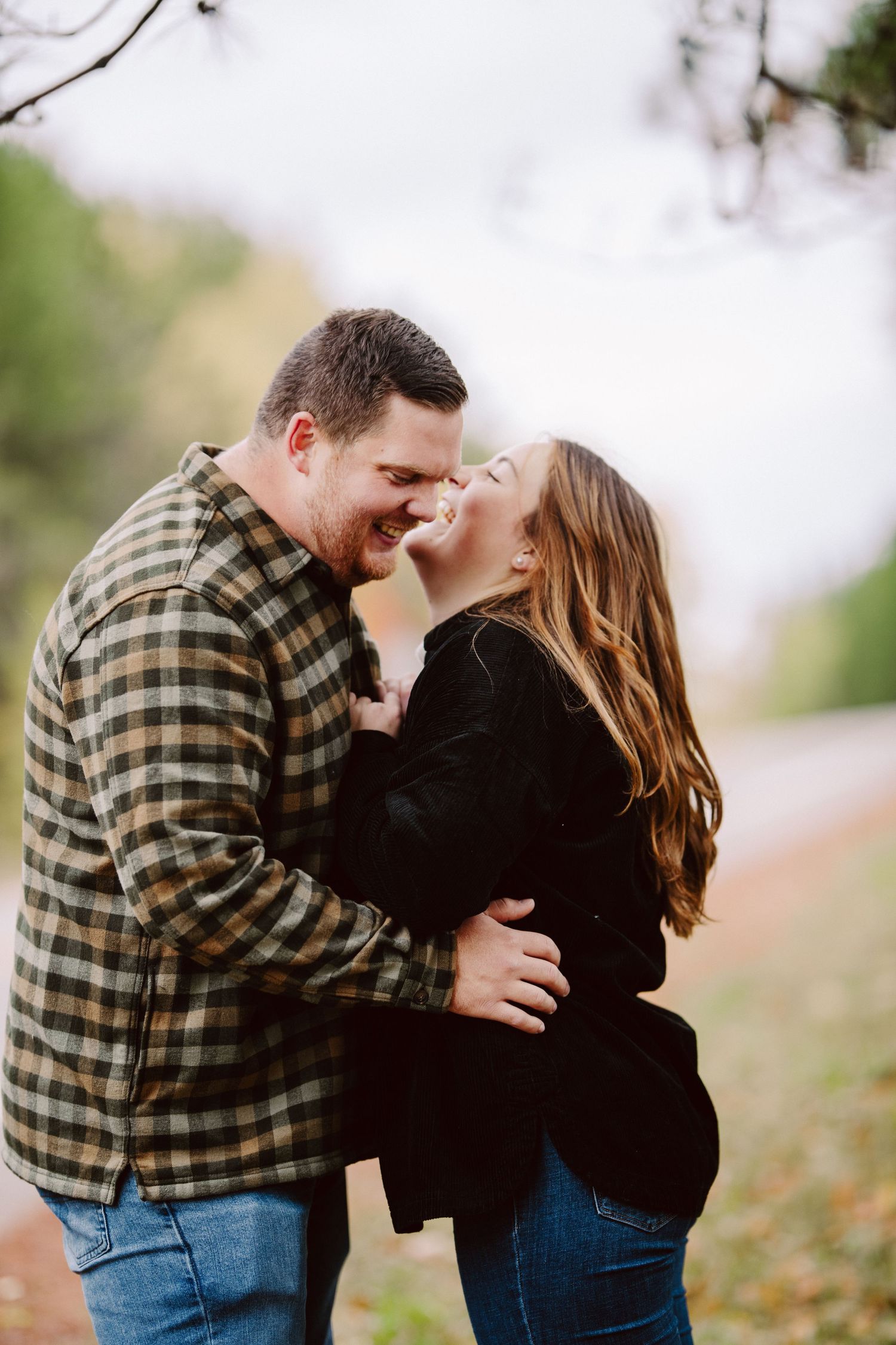 fall engagement pictures