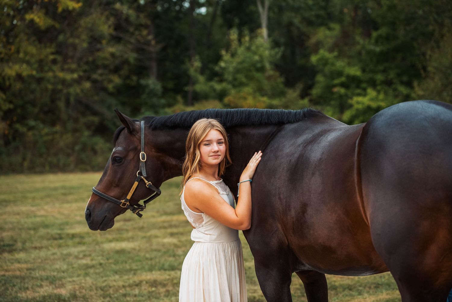 Equine sessions with high school seniors in Ohio
