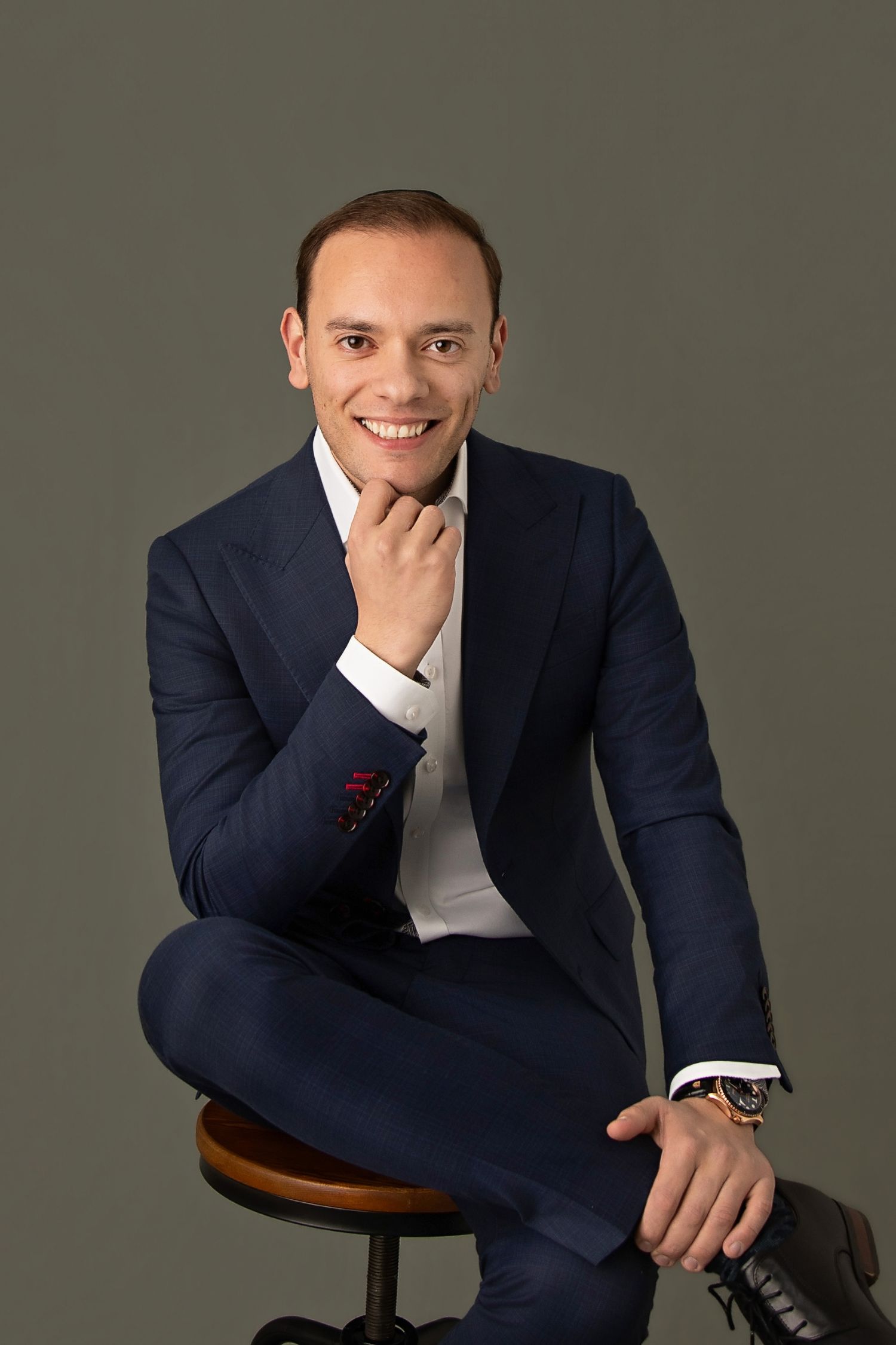 Professional headshot photographer