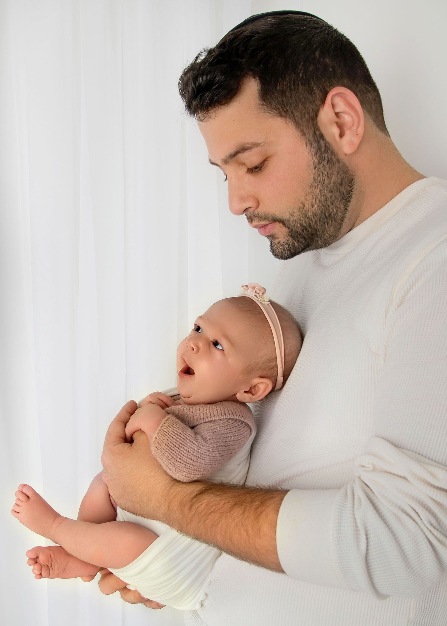 best NJ newborn portraits, newborn photographer near me, New Jersey portrait studio, newborn photography packages New Jersey