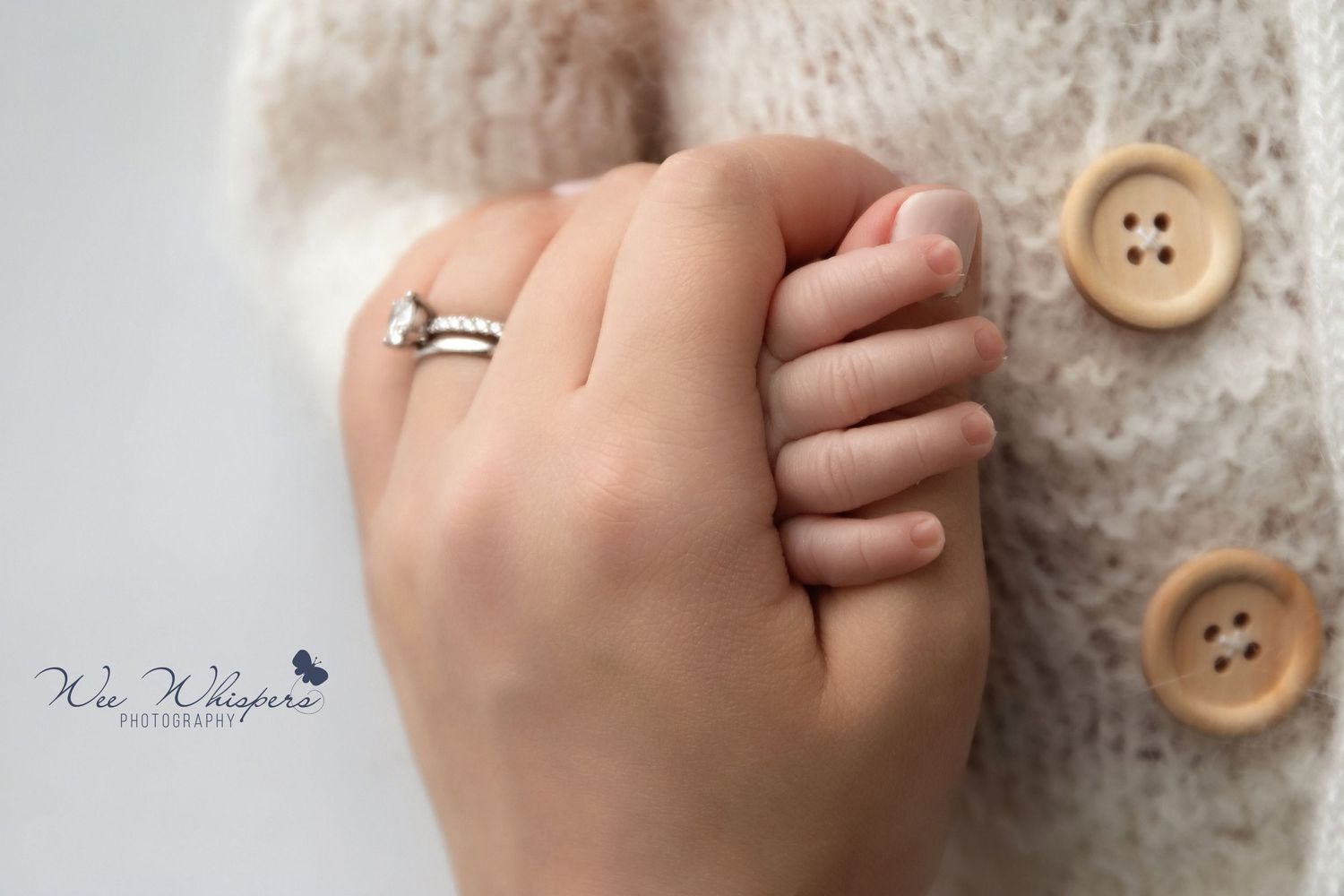 best NJ newborn photographer, newborn portrait studio New Jersey, Lakewood NJ newborn photography, book newborn session in New Jersey