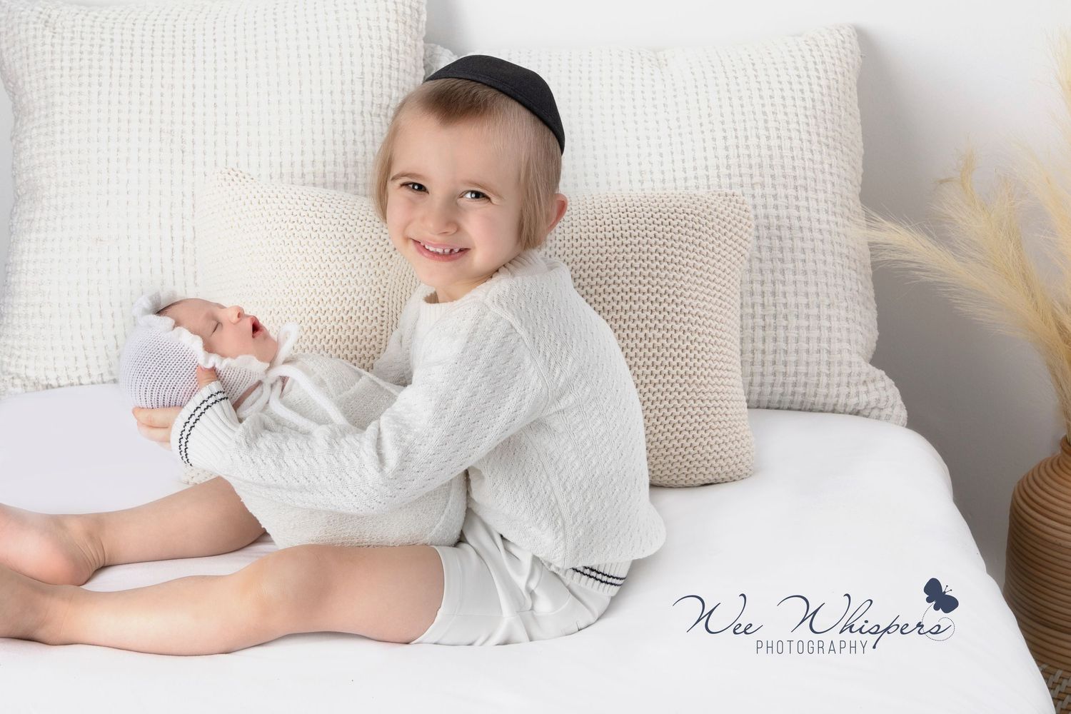 family photographer near me, New Jersey family portraits, family photography packages, professional family photos, NJ kids portraits