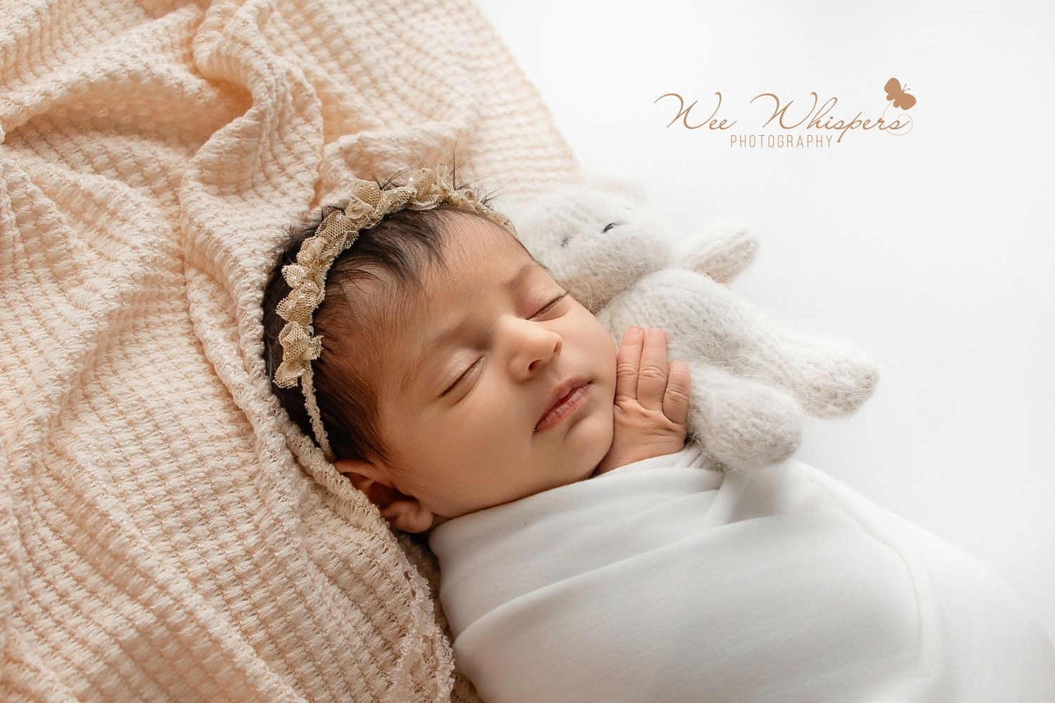 best NJ newborn portraits, newborn photographer near me, New Jersey portrait studio, newborn photography packages New Jersey