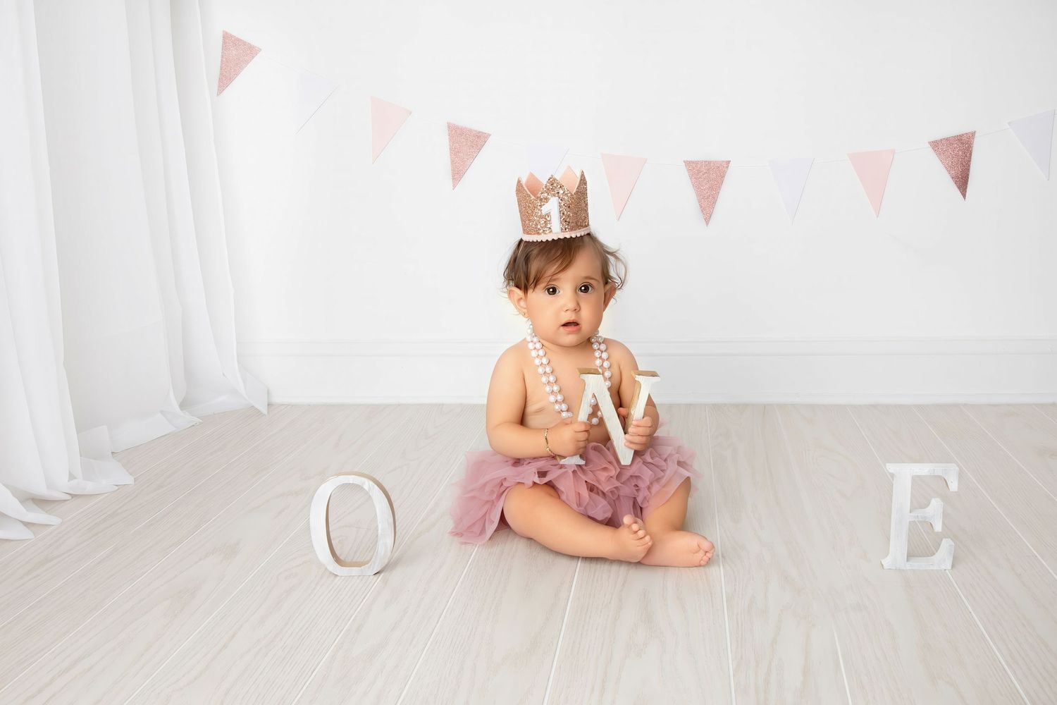 new jersey milestone sessions, baby birthday photoshoot, NJ baby photographer, Toms River cake smash photography, baby portraits near me