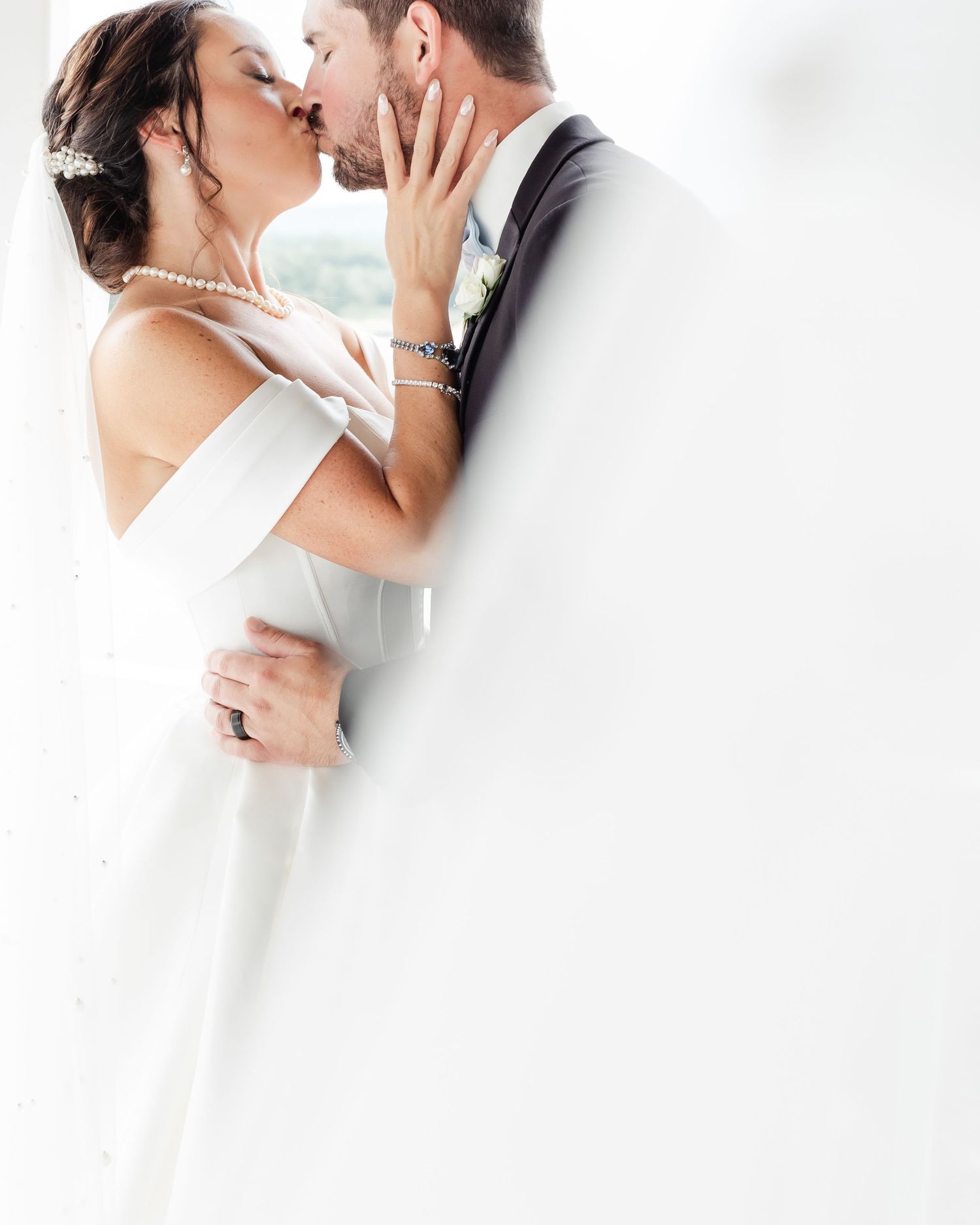 Hermann Hill Fairytale Wedding Katie Strzelec Photography St. Louis Engagement Wedding Photographer Midwest and Missouri Weddings.