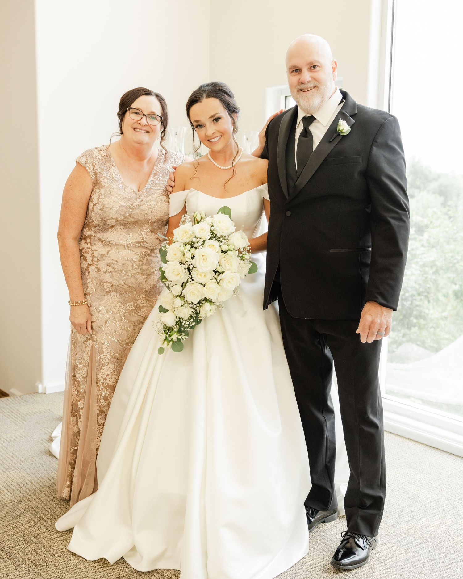 Hermann Hill Fairytale Wedding Katie Strzelec Photography St. Louis Engagement Wedding Photographer Midwest and Missouri Weddings.